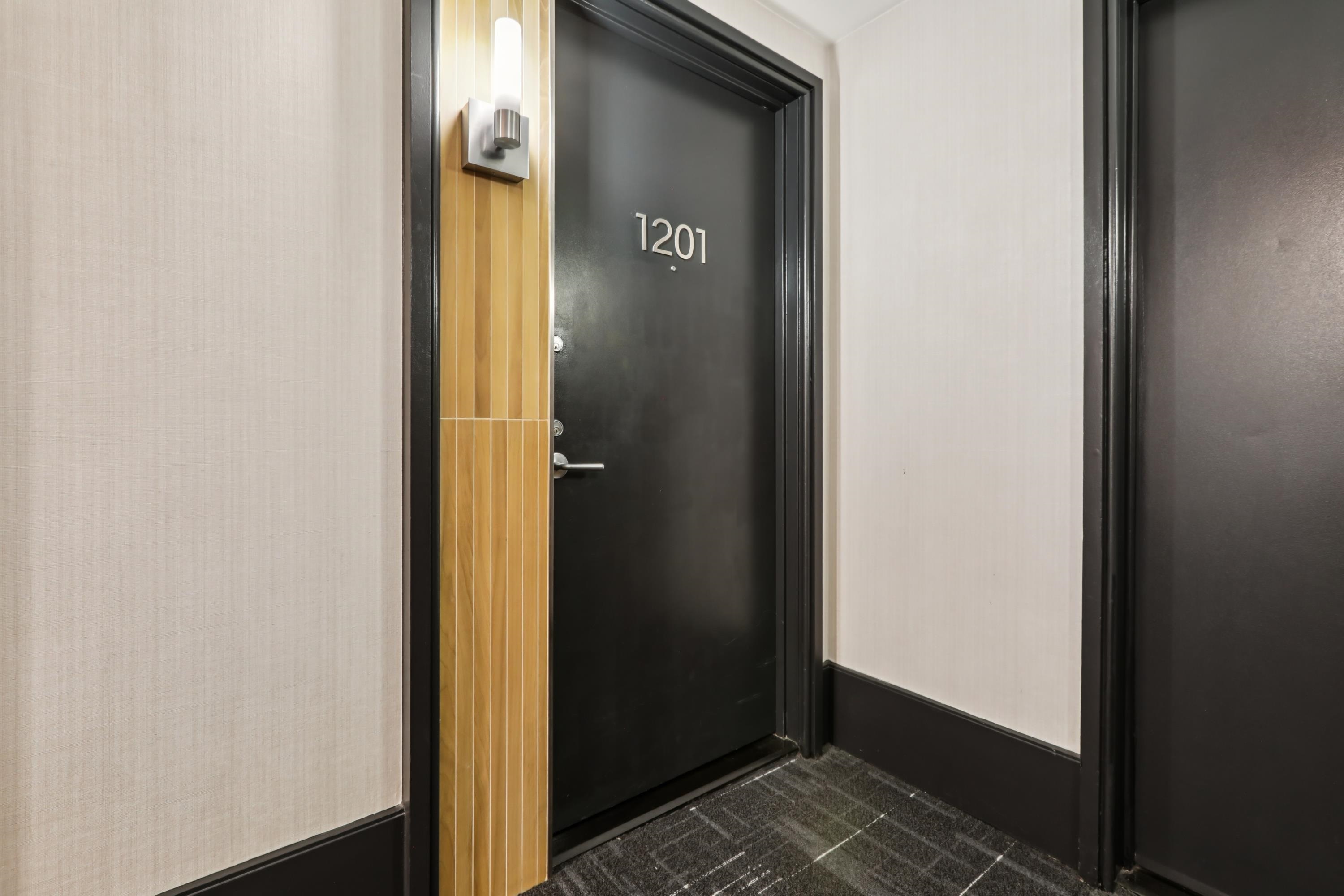 1025 MAXWELL LANE Unit: 1201