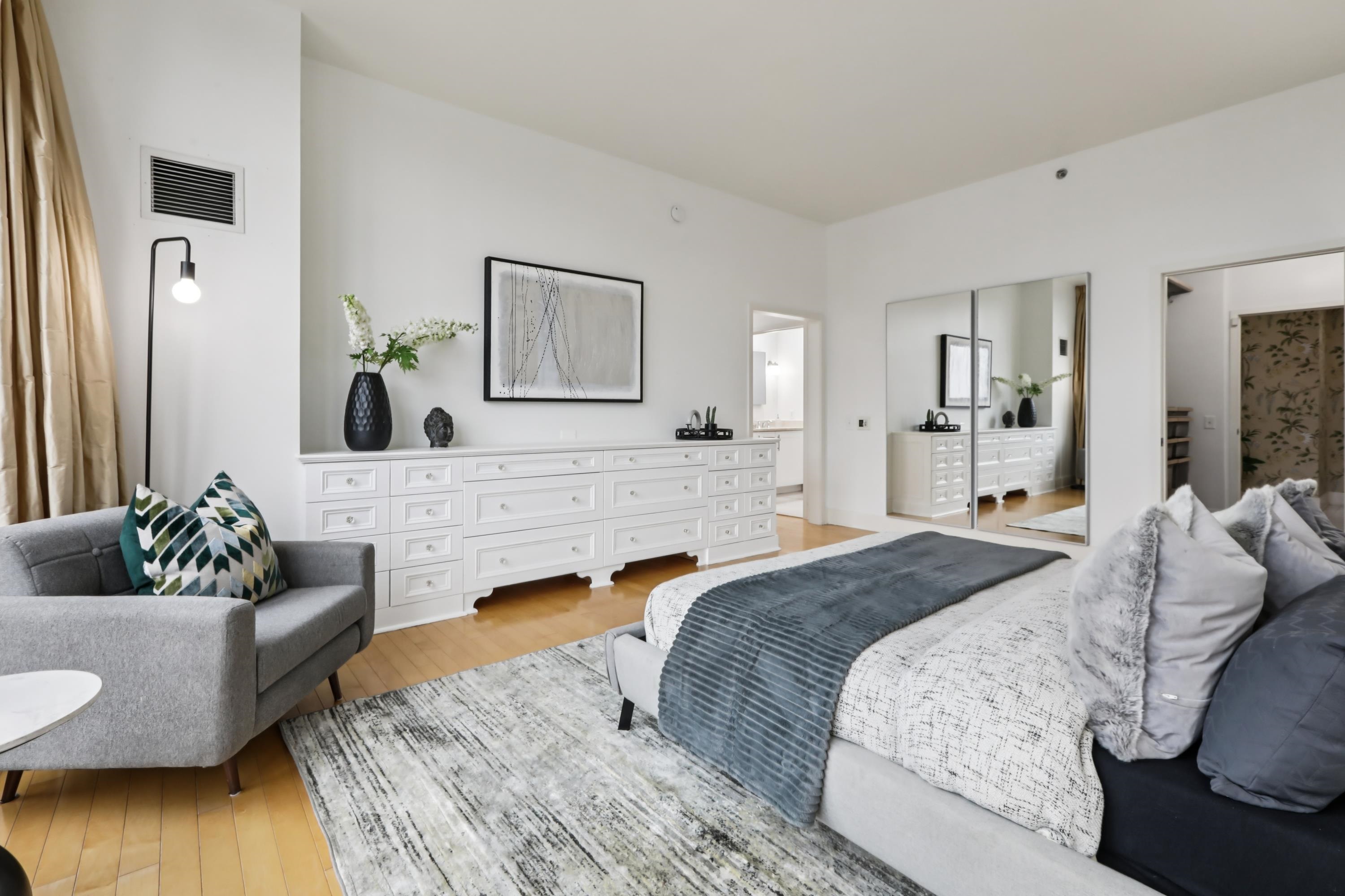 1025 MAXWELL LANE Unit: 1201