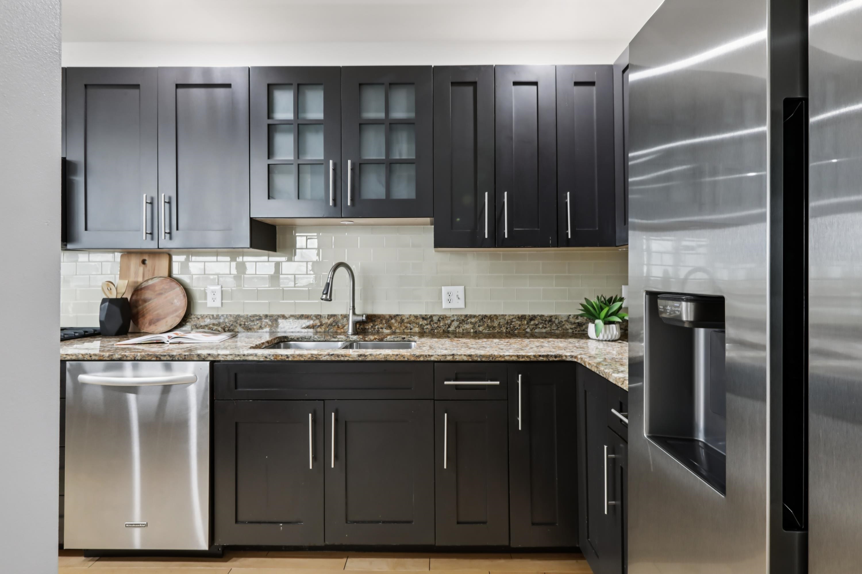 1025 MAXWELL LANE Unit: 1201