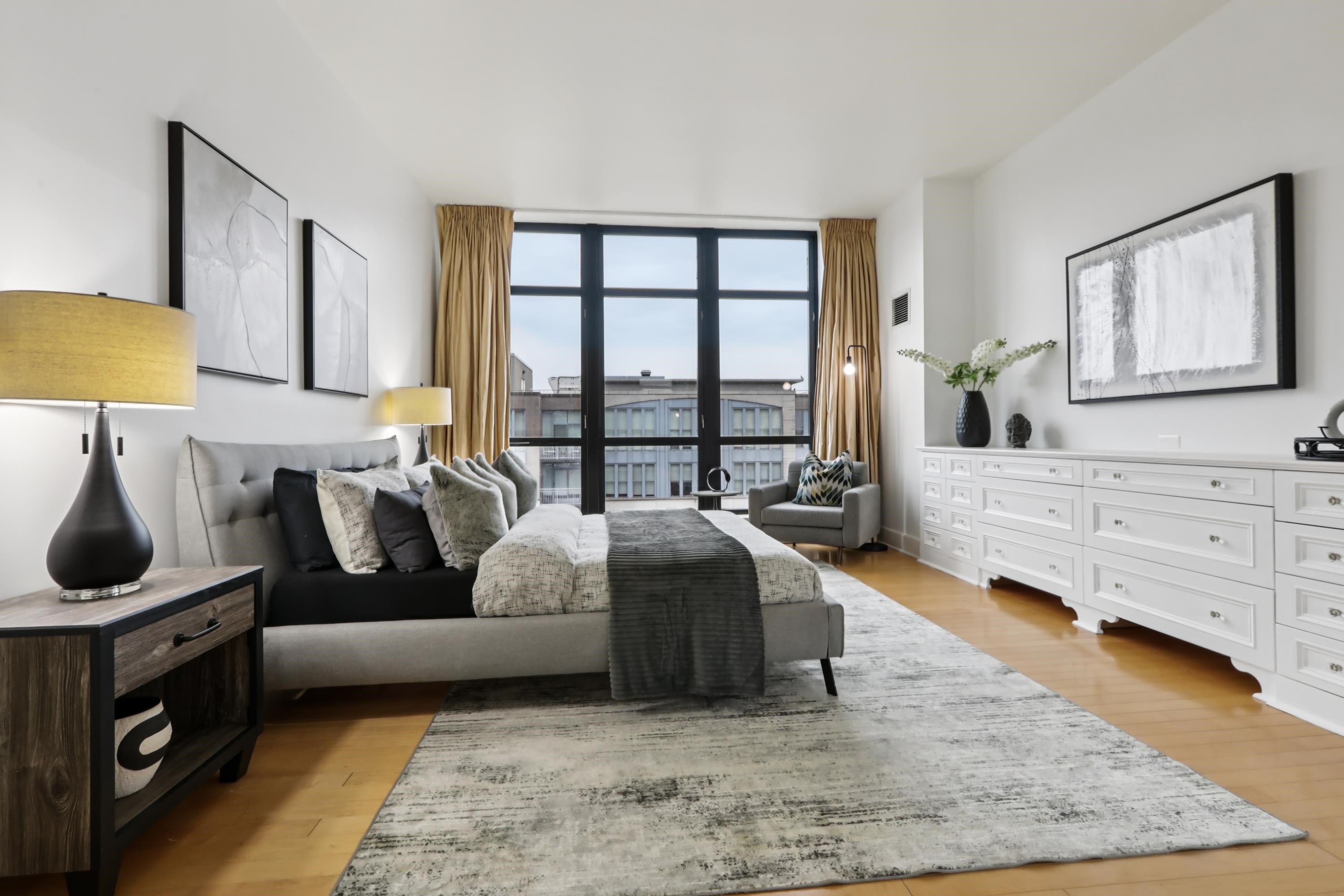 1025 MAXWELL LANE Unit: 1201