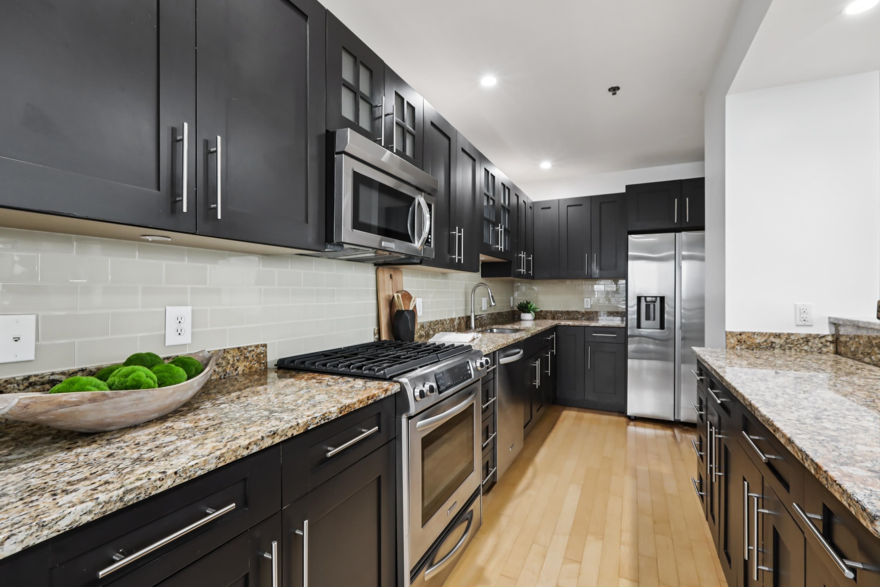 1025 MAXWELL LANE Unit: 1201