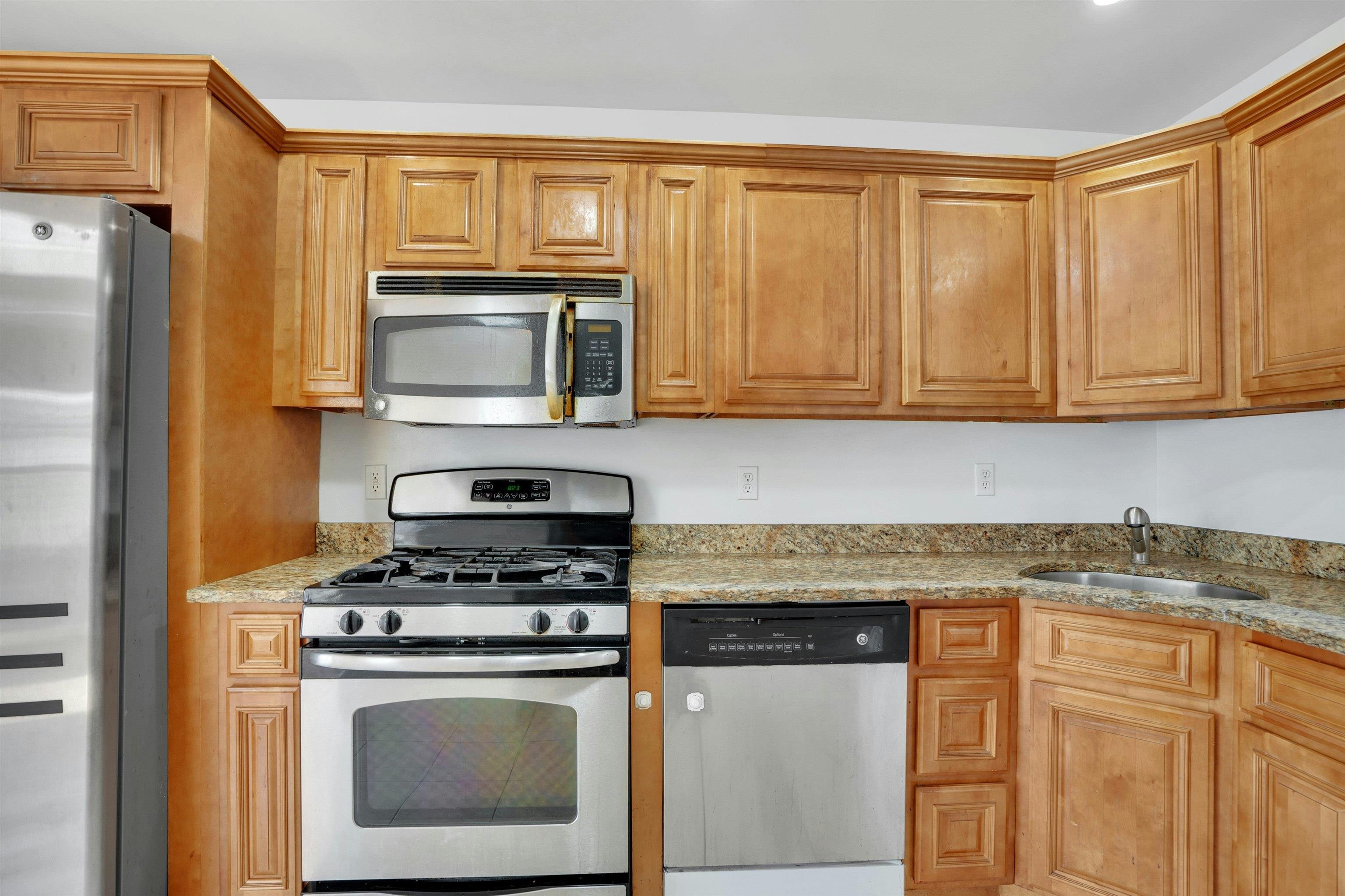 230 71ST ST Unit: 102