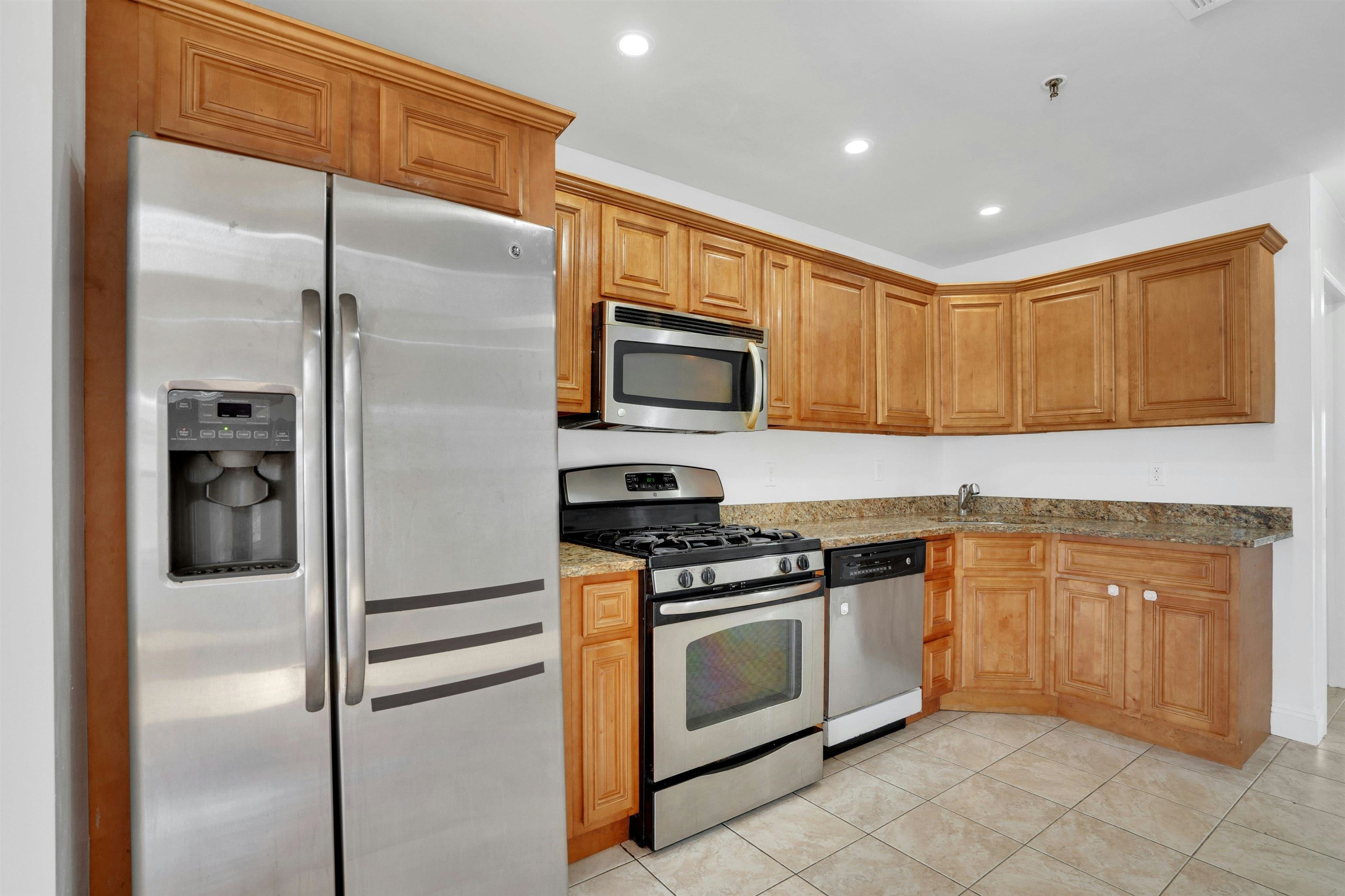 230 71ST ST Unit: 102