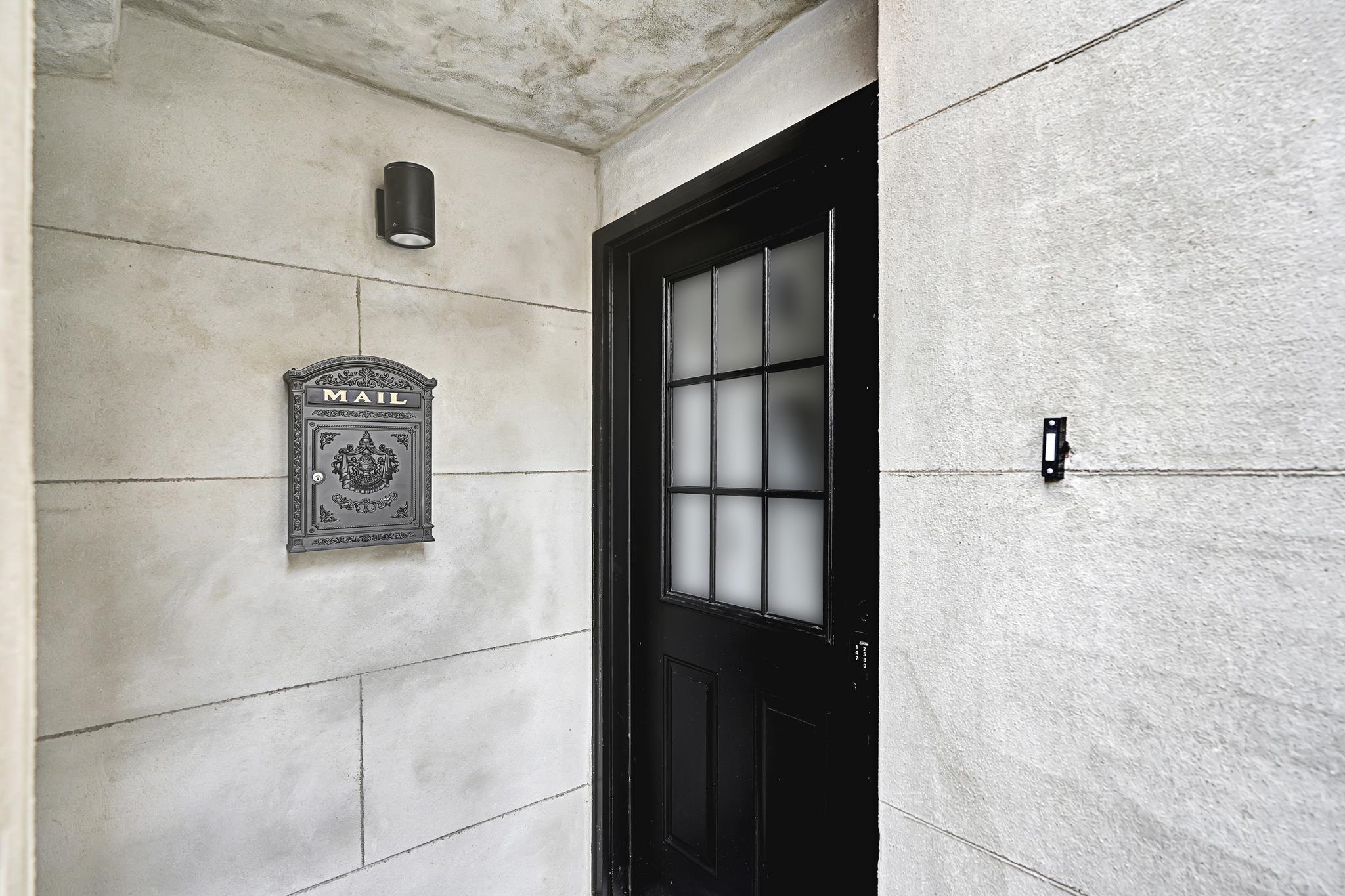 244 4TH ST Unit: 1