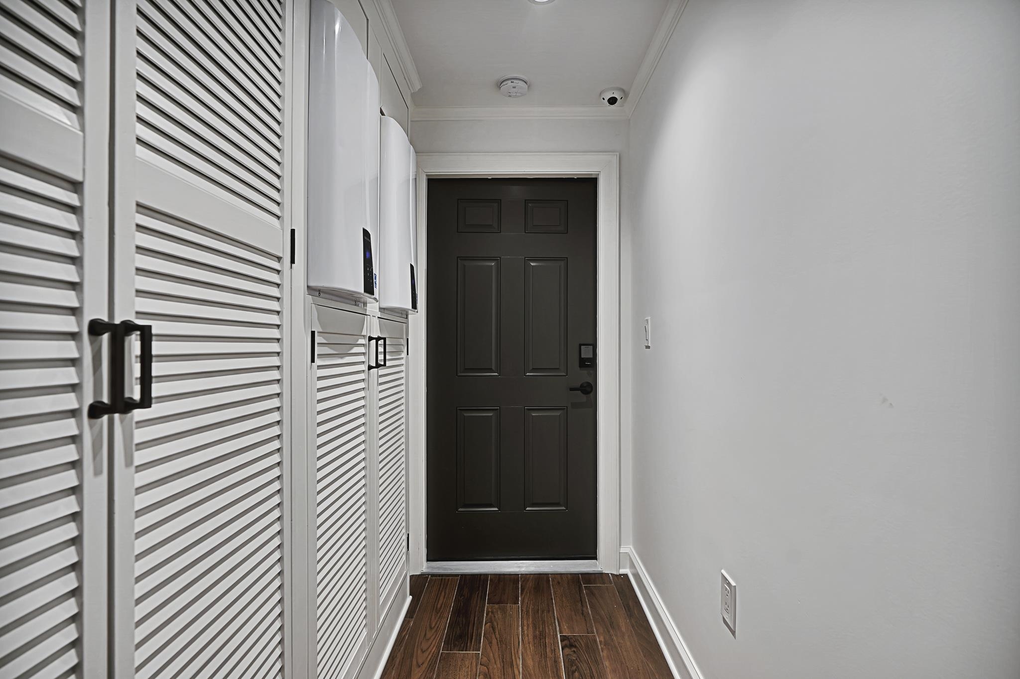 244 4TH ST Unit: 1