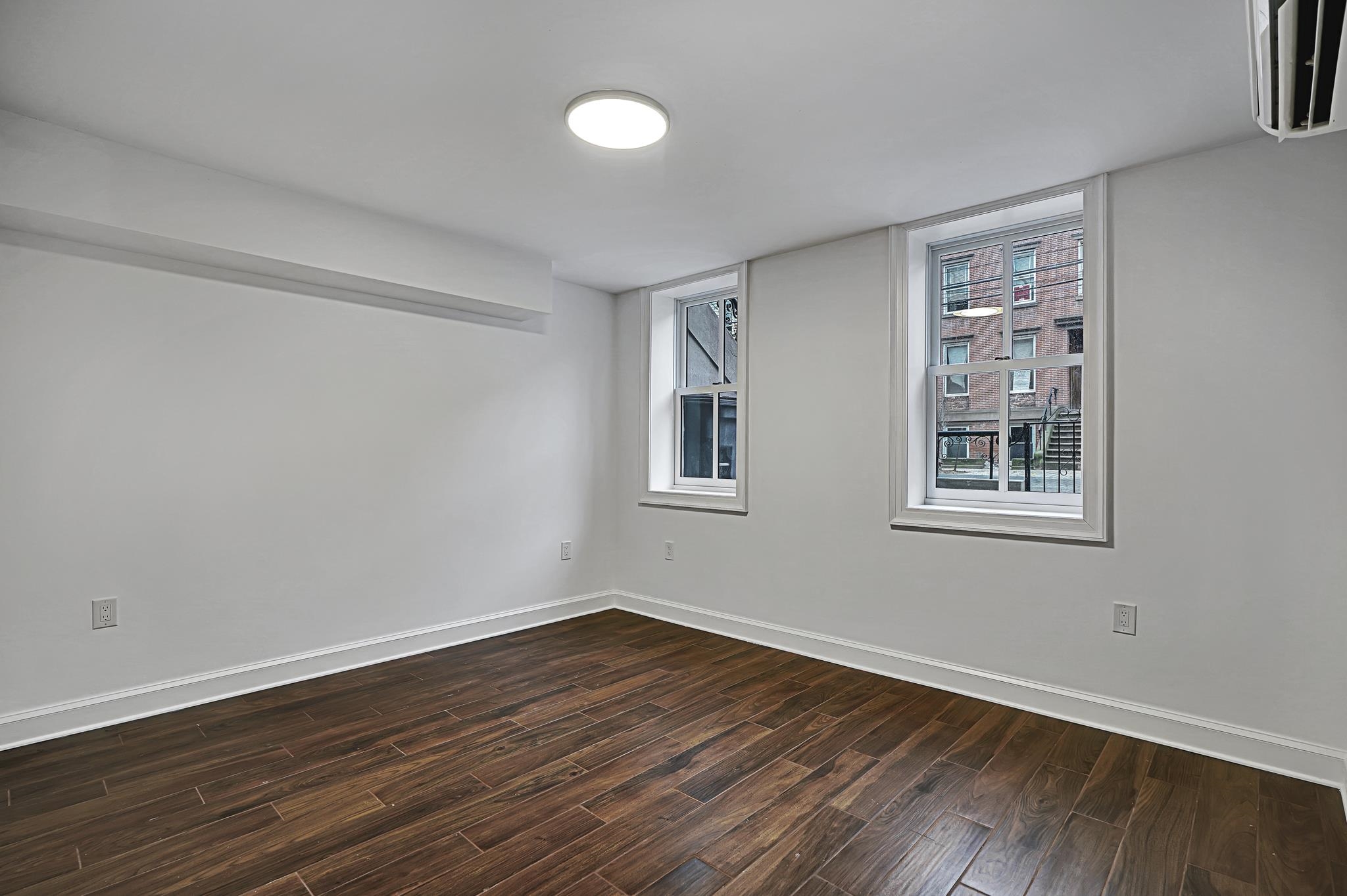 244 4TH ST Unit: 1
