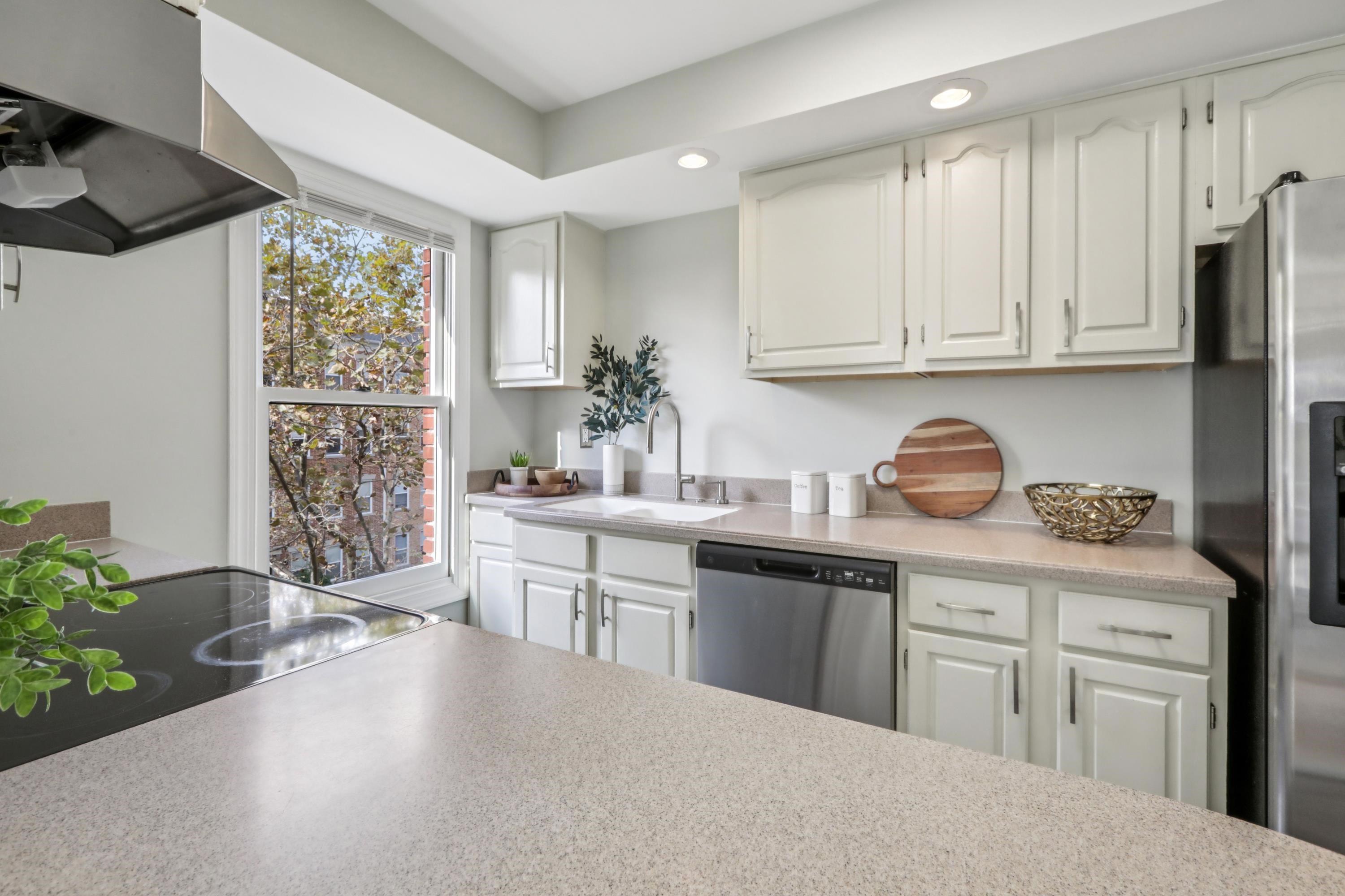 180 WASHINGTON ST Unit: 12