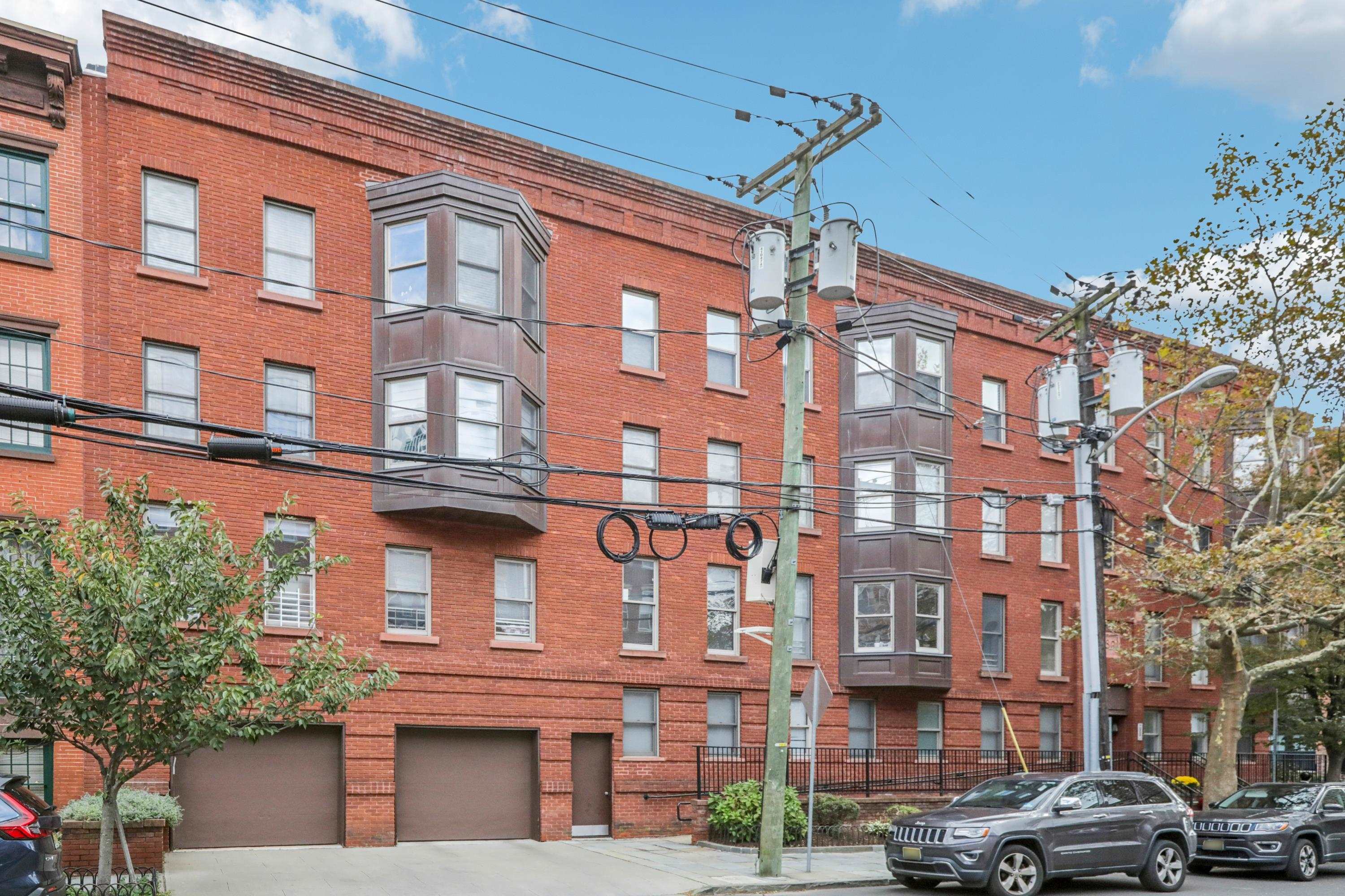 180 WASHINGTON ST Unit: 12