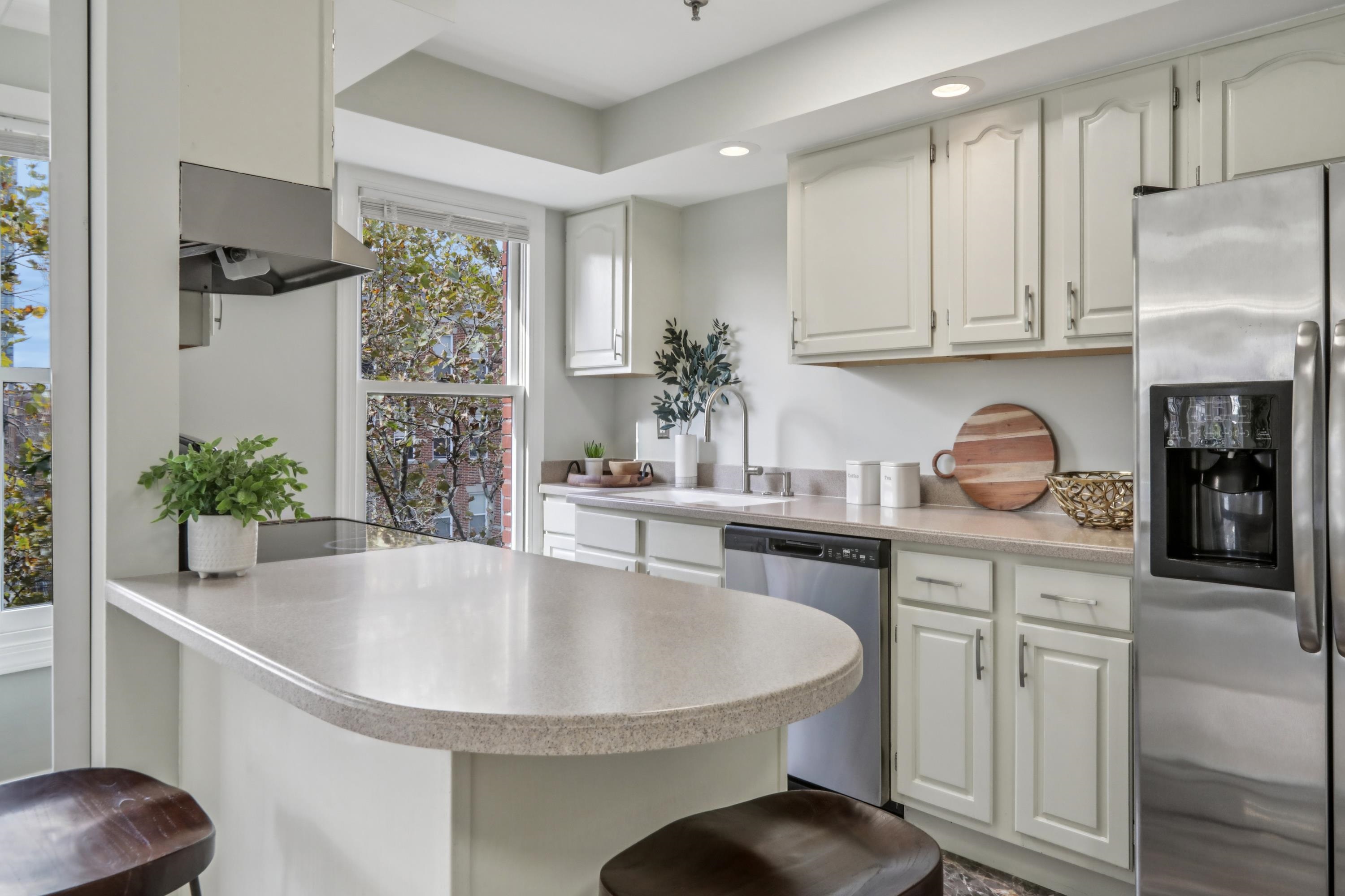 180 WASHINGTON ST Unit: 12