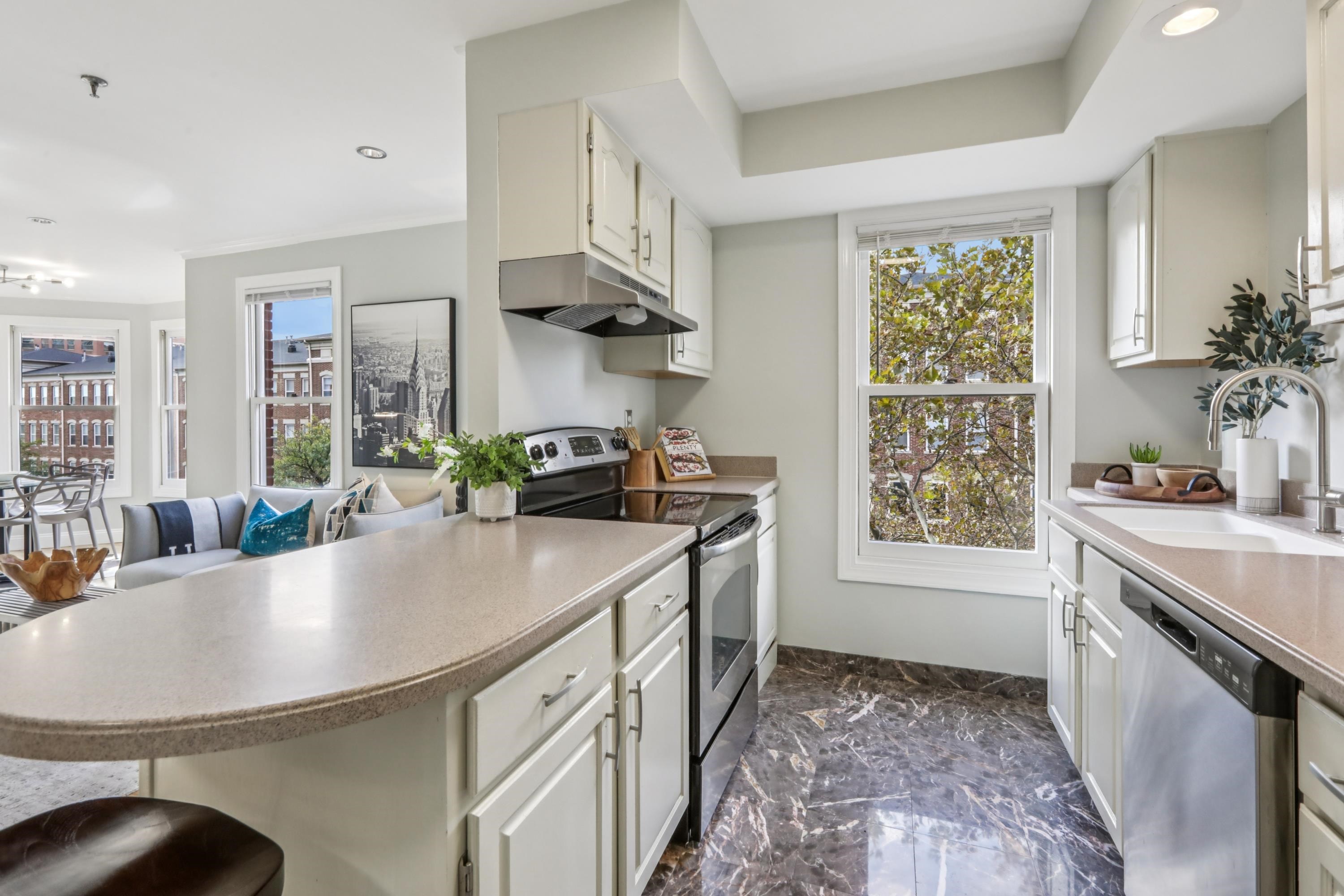 180 WASHINGTON ST Unit: 12