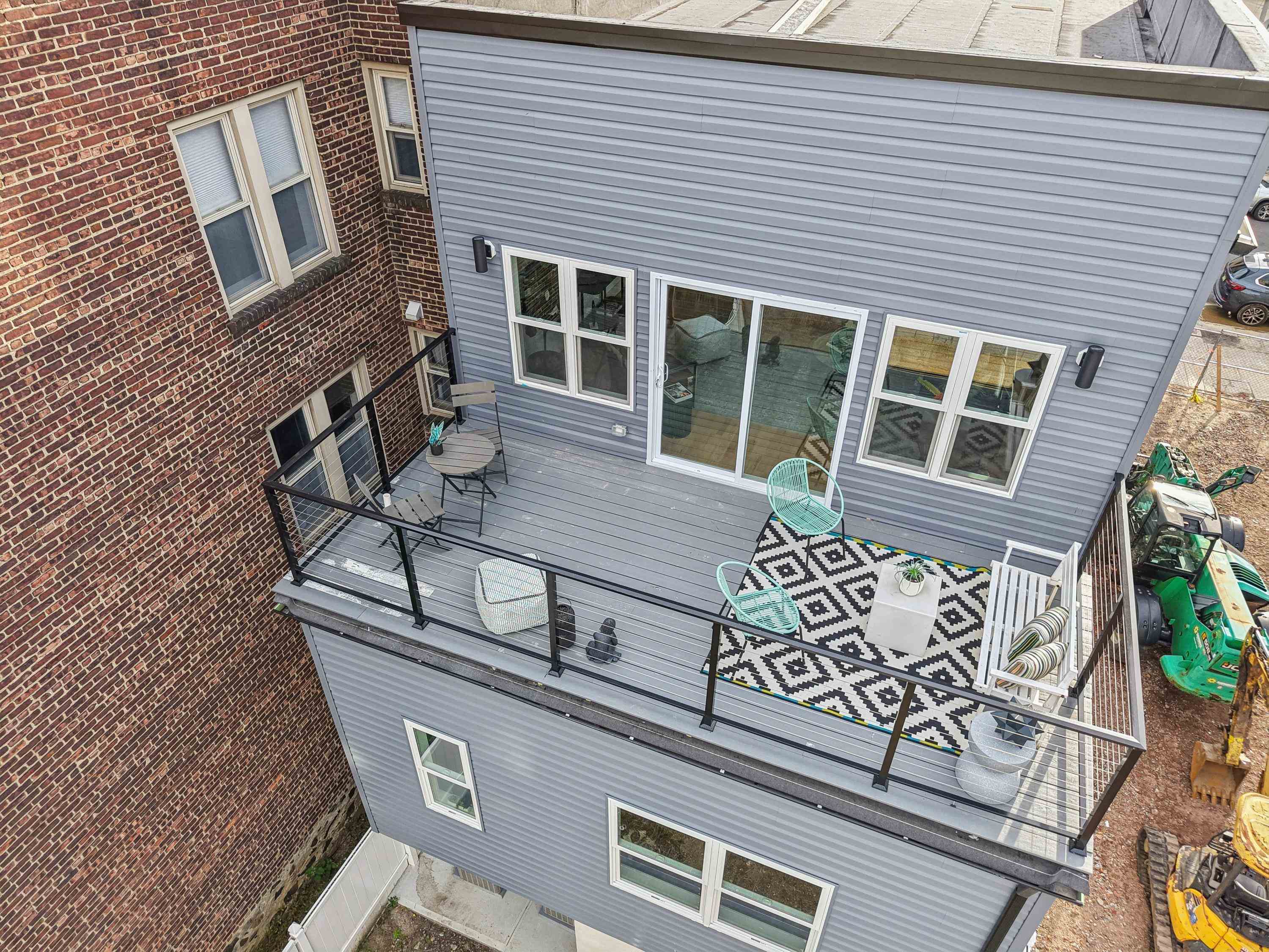 78 BEACON AVE Unit: 2