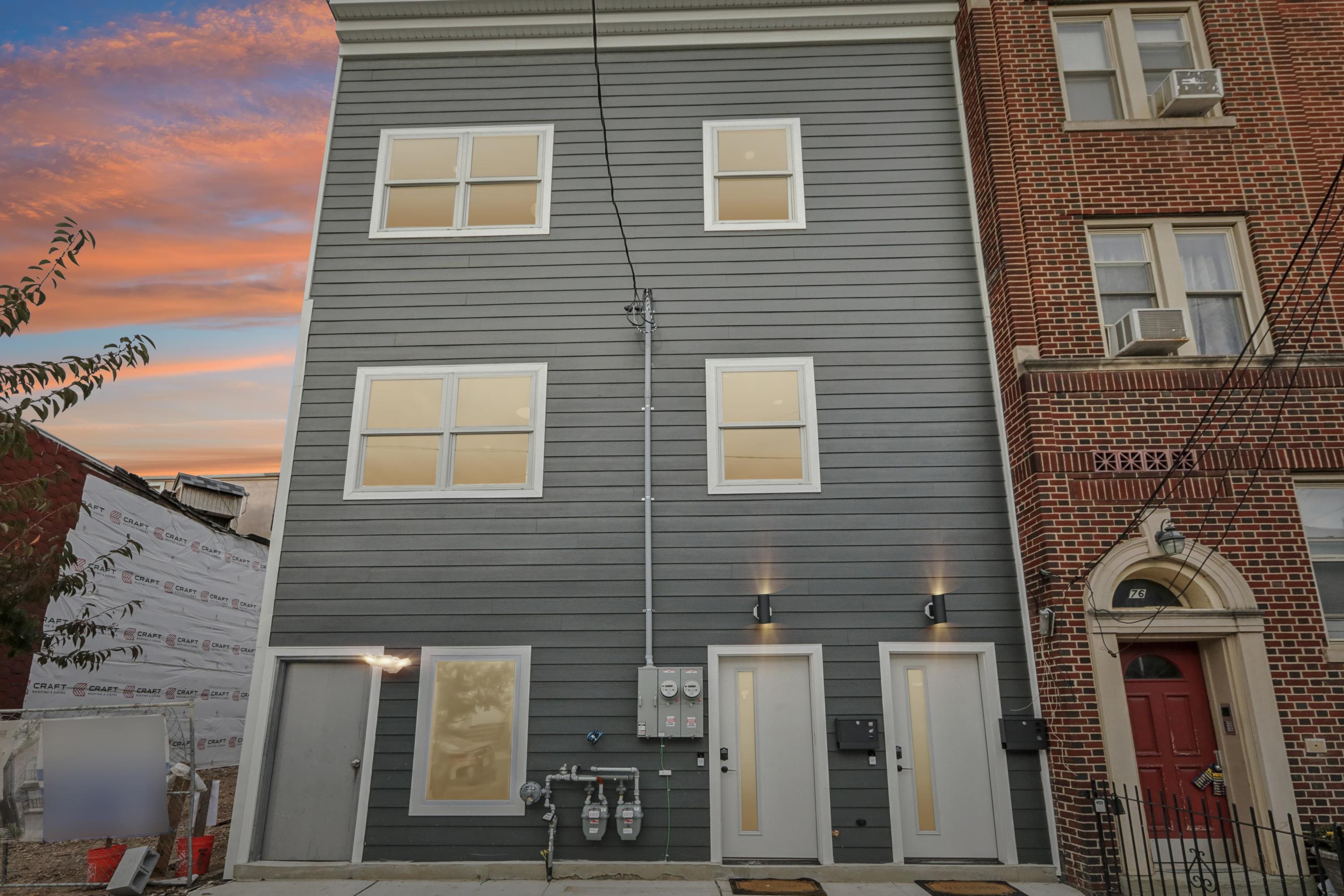 78 BEACON AVE Unit: 1