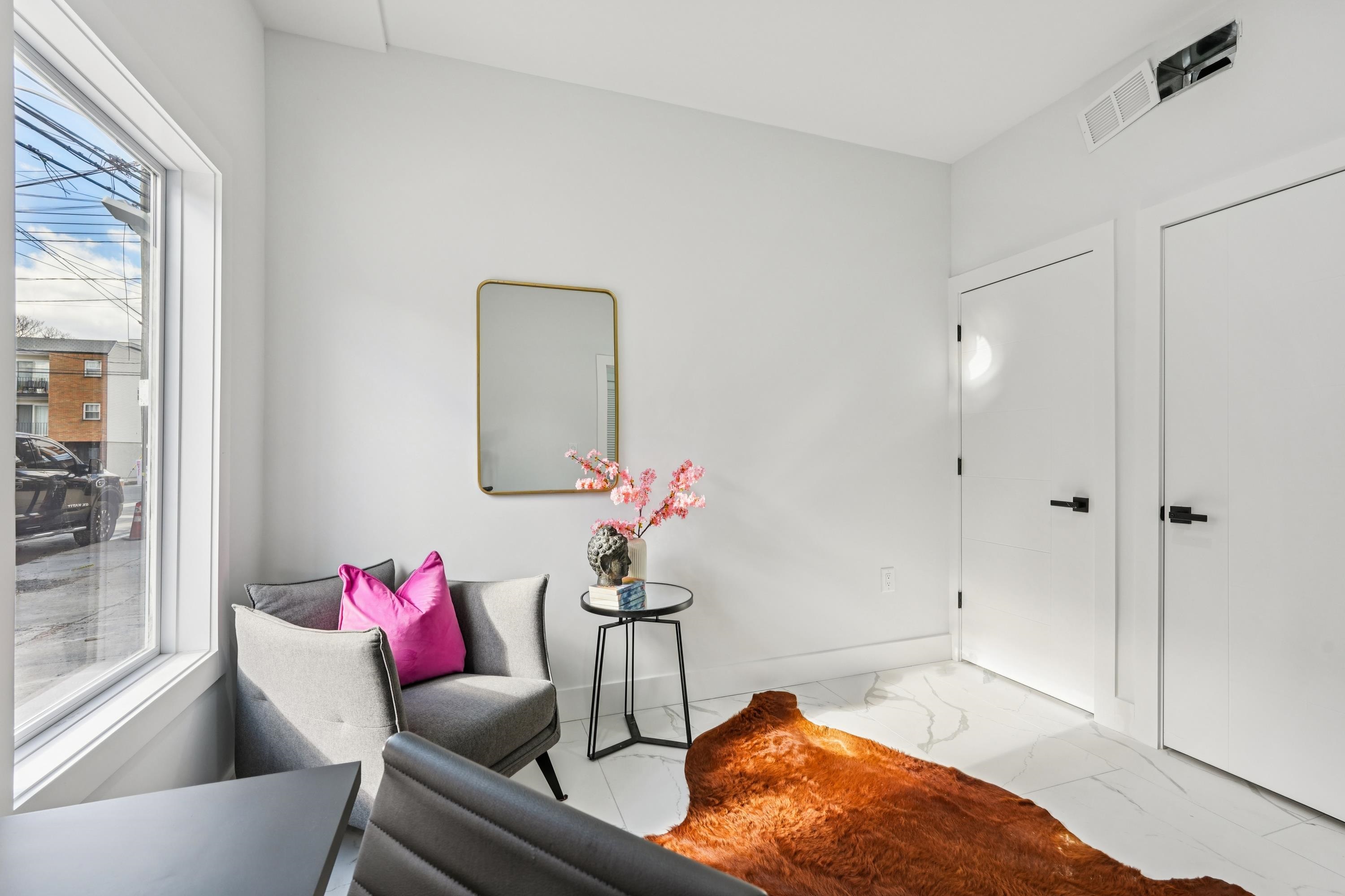 78 BEACON AVE Unit: 1