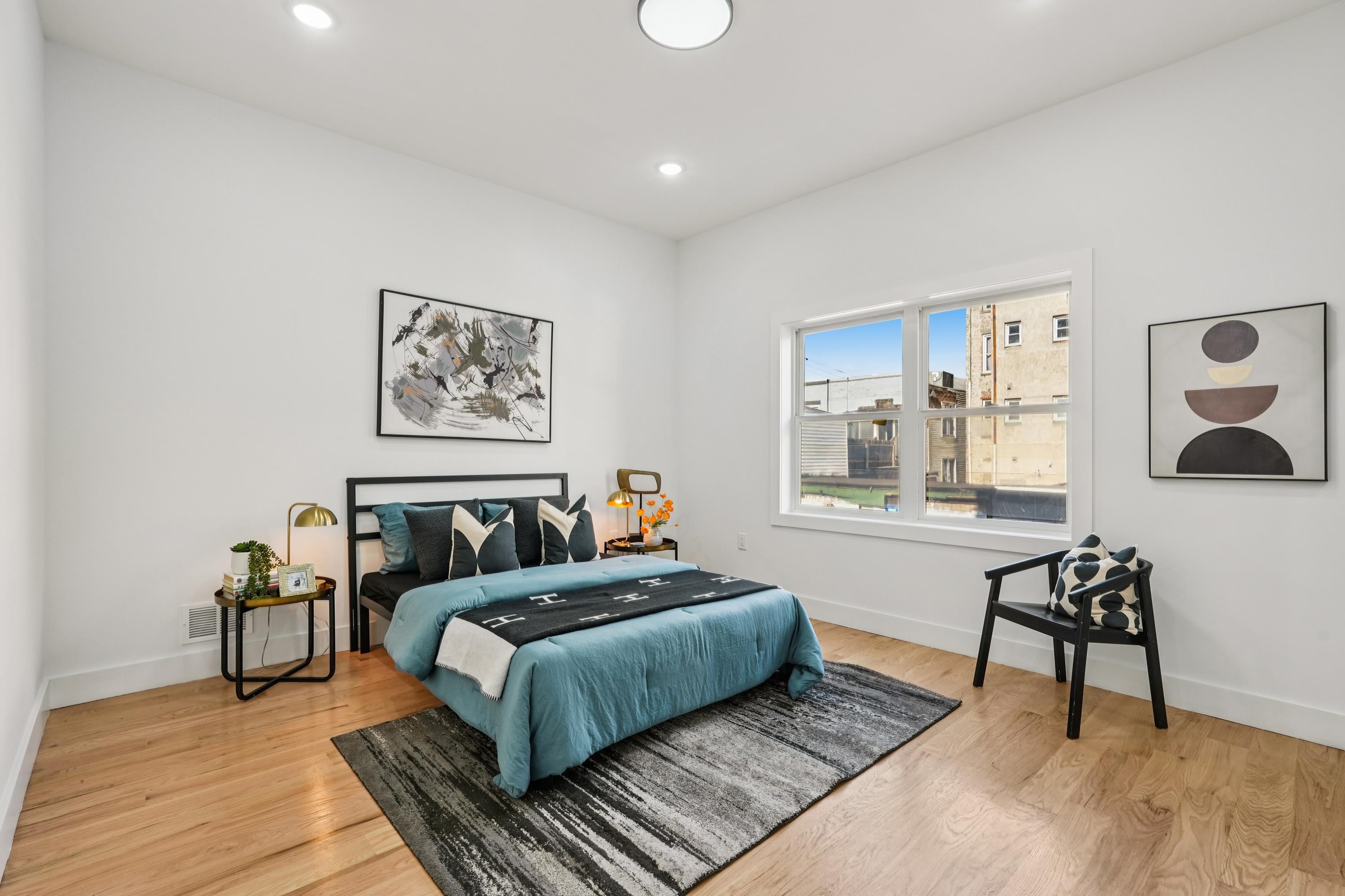 78 BEACON AVE Unit: 1