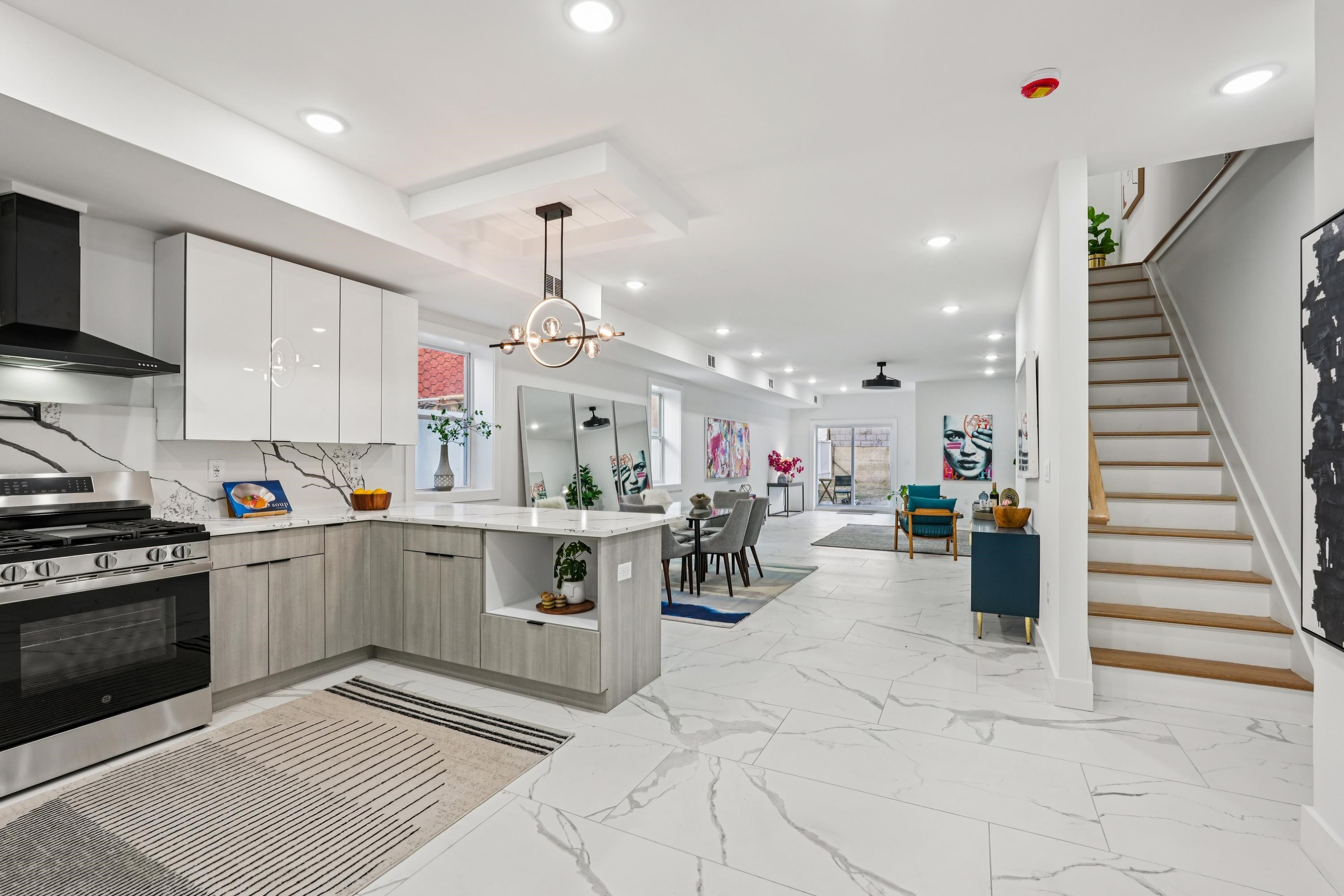 78 BEACON AVE Unit: 1