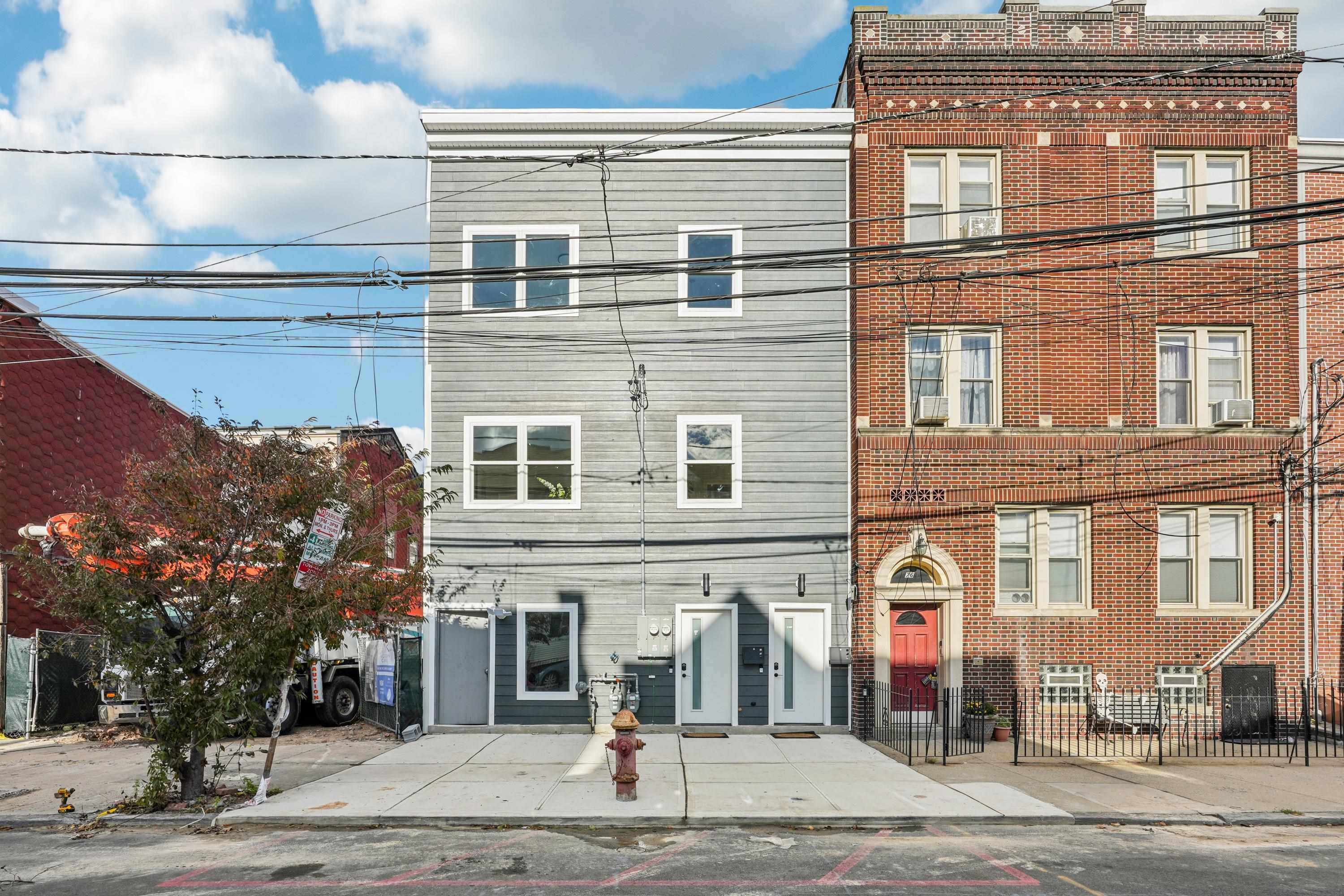 78 BEACON AVE Unit: 1