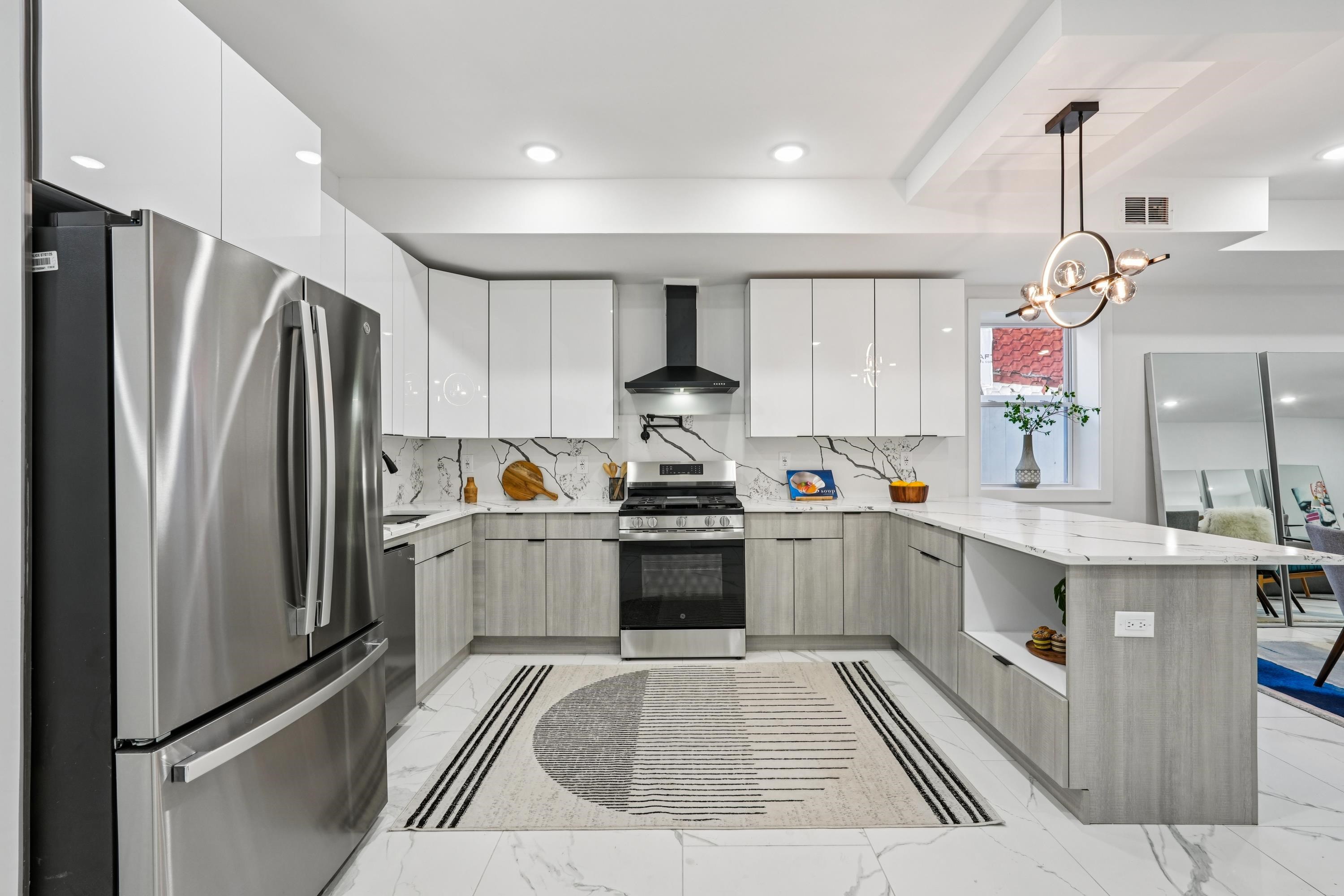 78 BEACON AVE Unit: 1