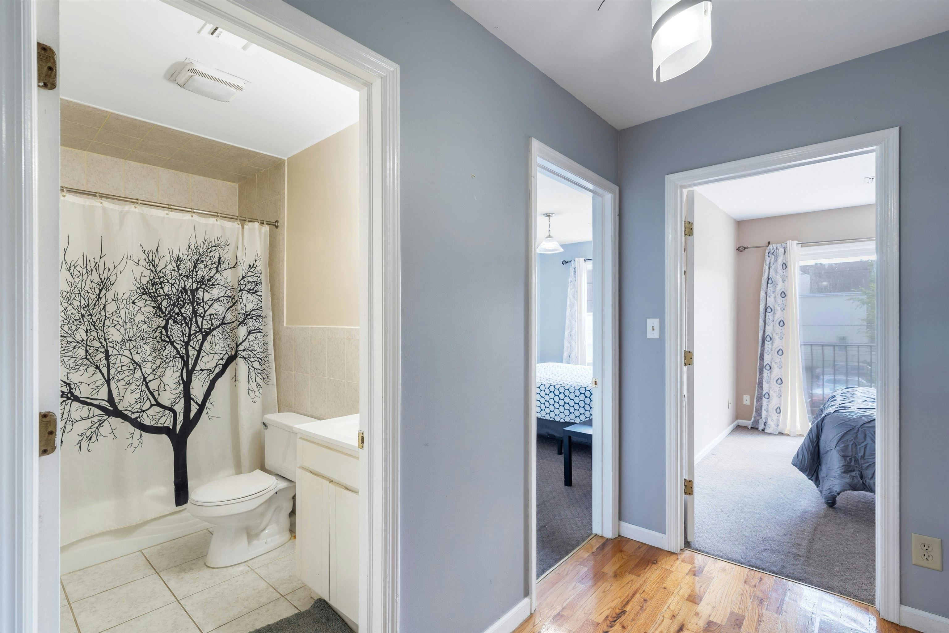 4413 PARK AVE Unit: 2L