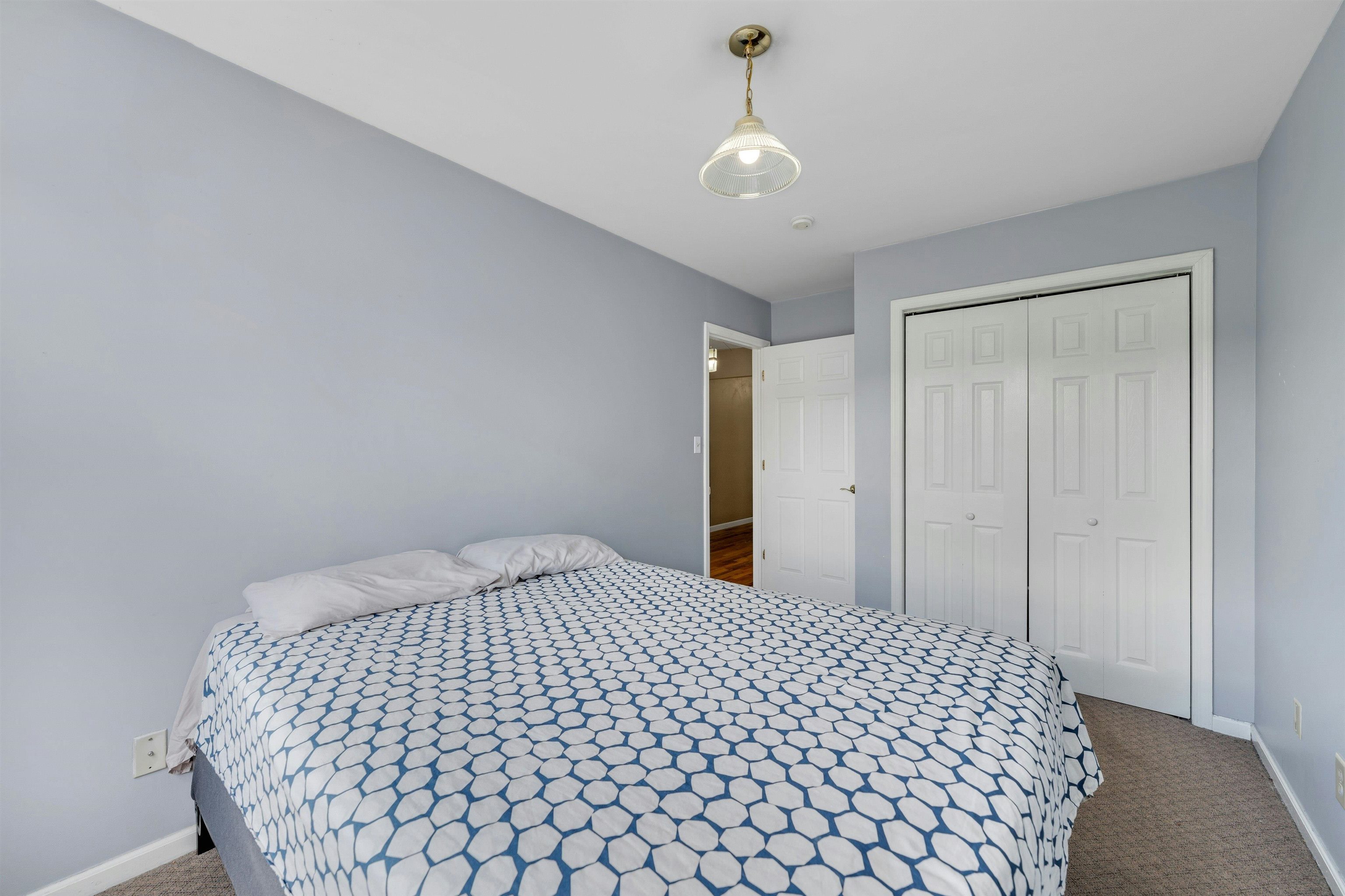 4413 PARK AVE Unit: 2L