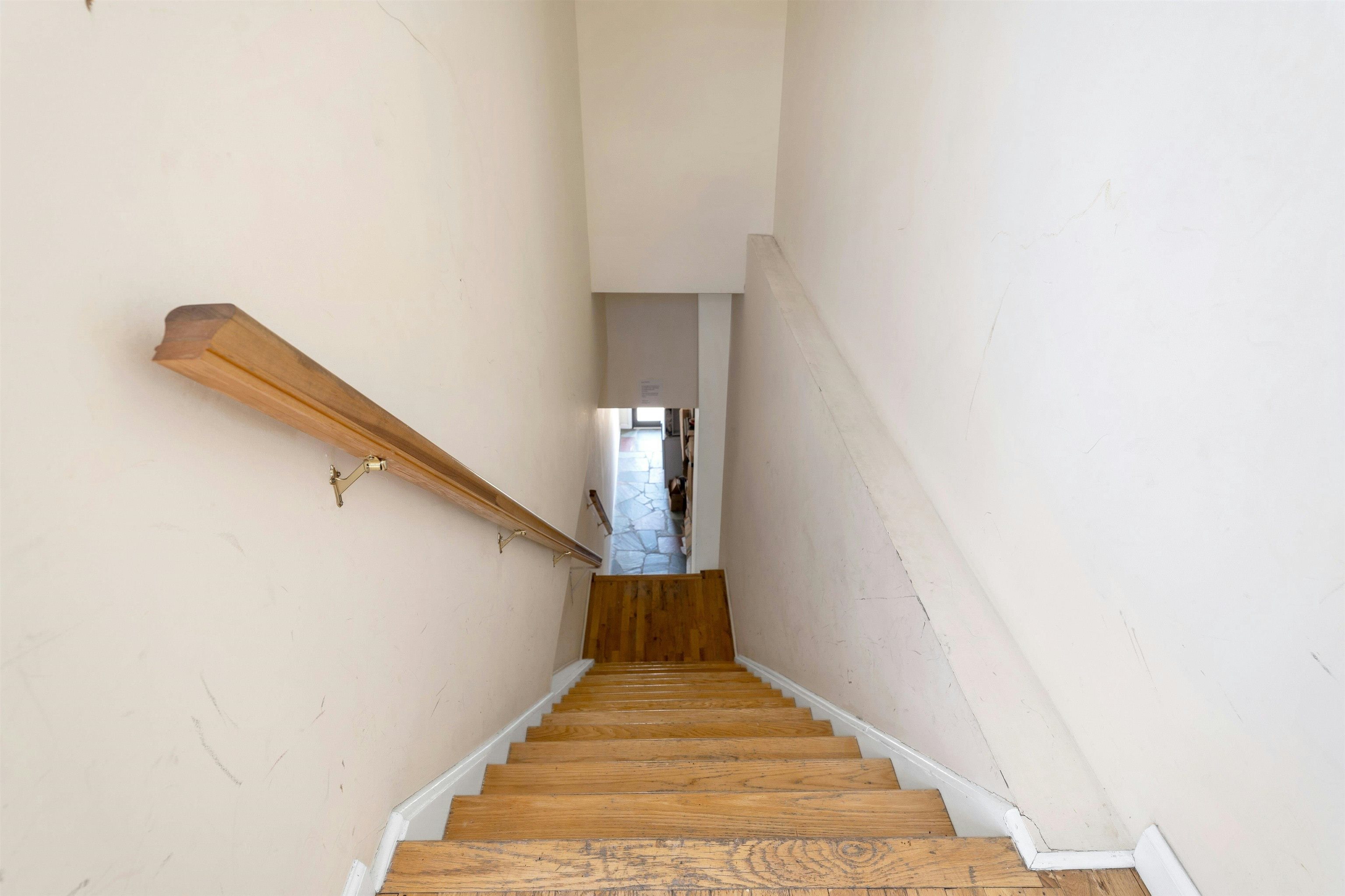 4413 PARK AVE Unit: 2L