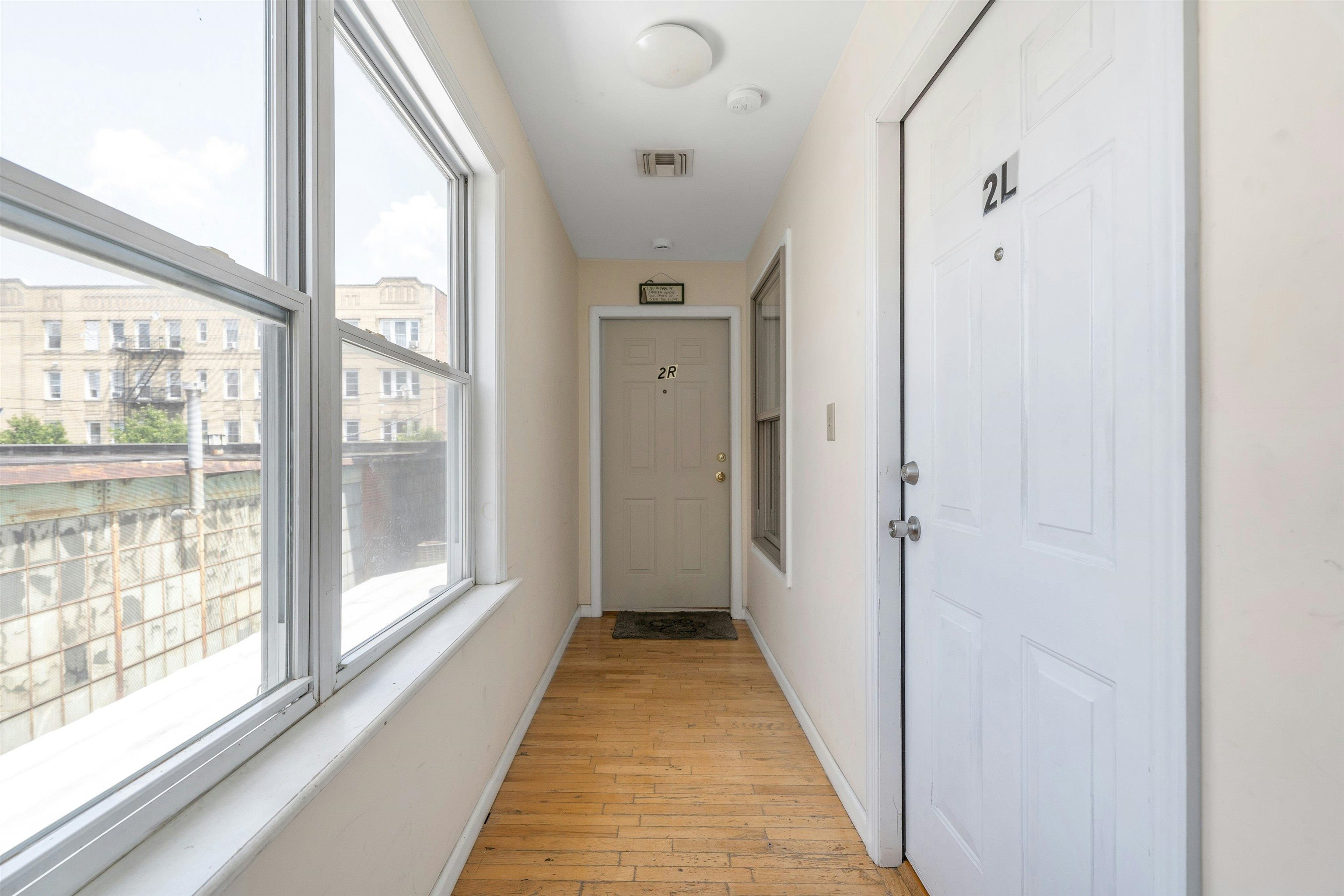 4413 PARK AVE Unit: 2L