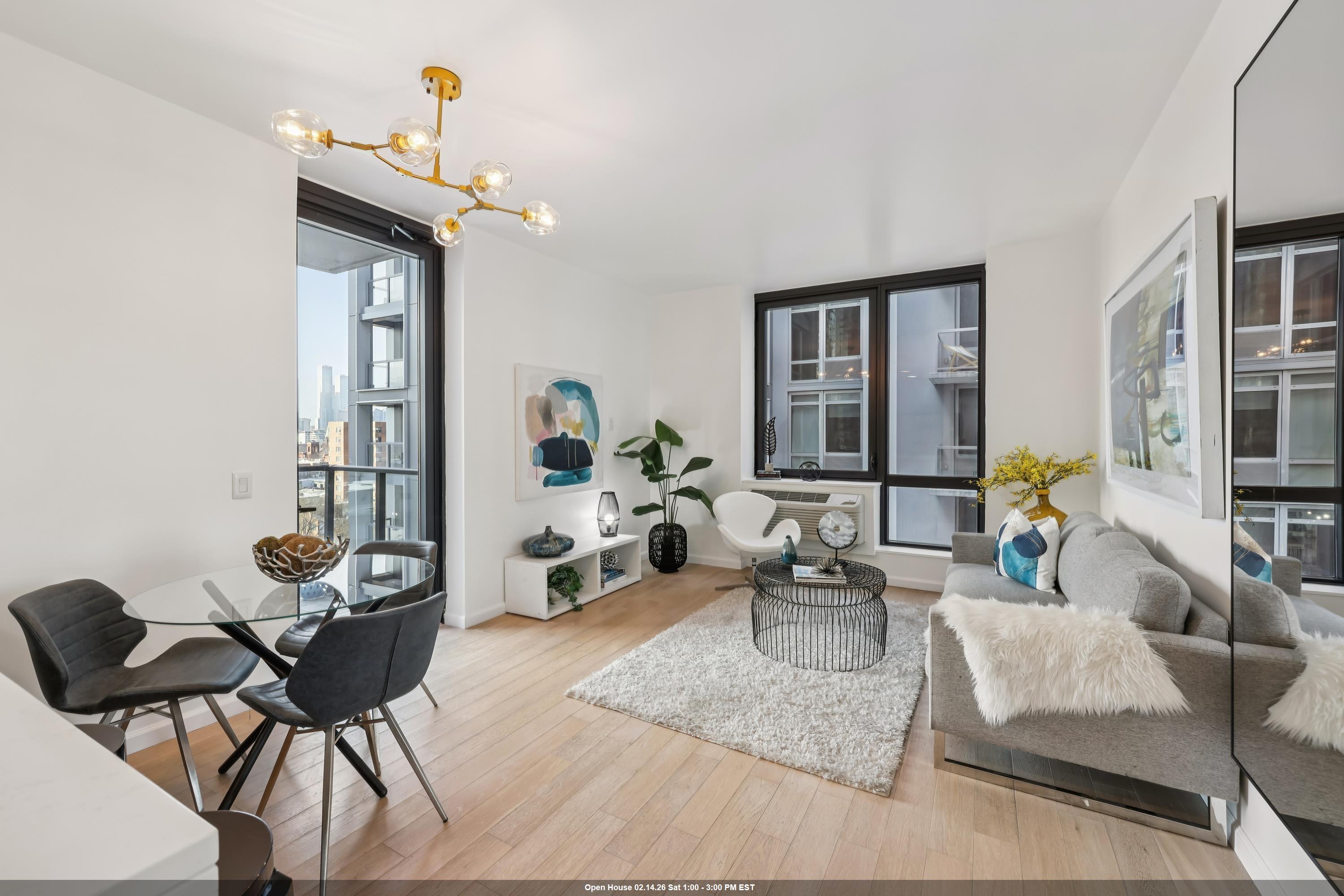 160 1ST ST Unit: 1013