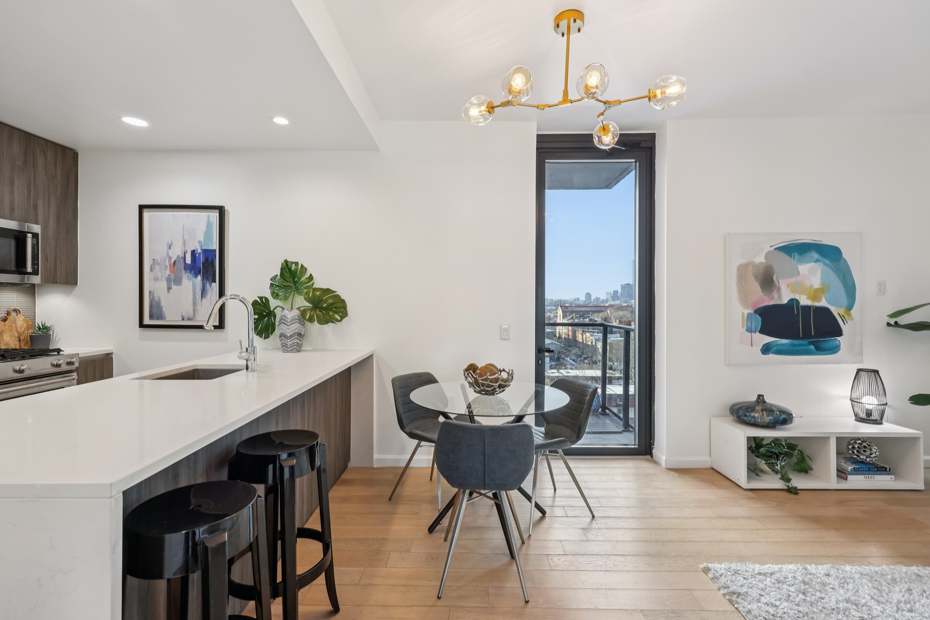 160 1ST ST Unit: 1013