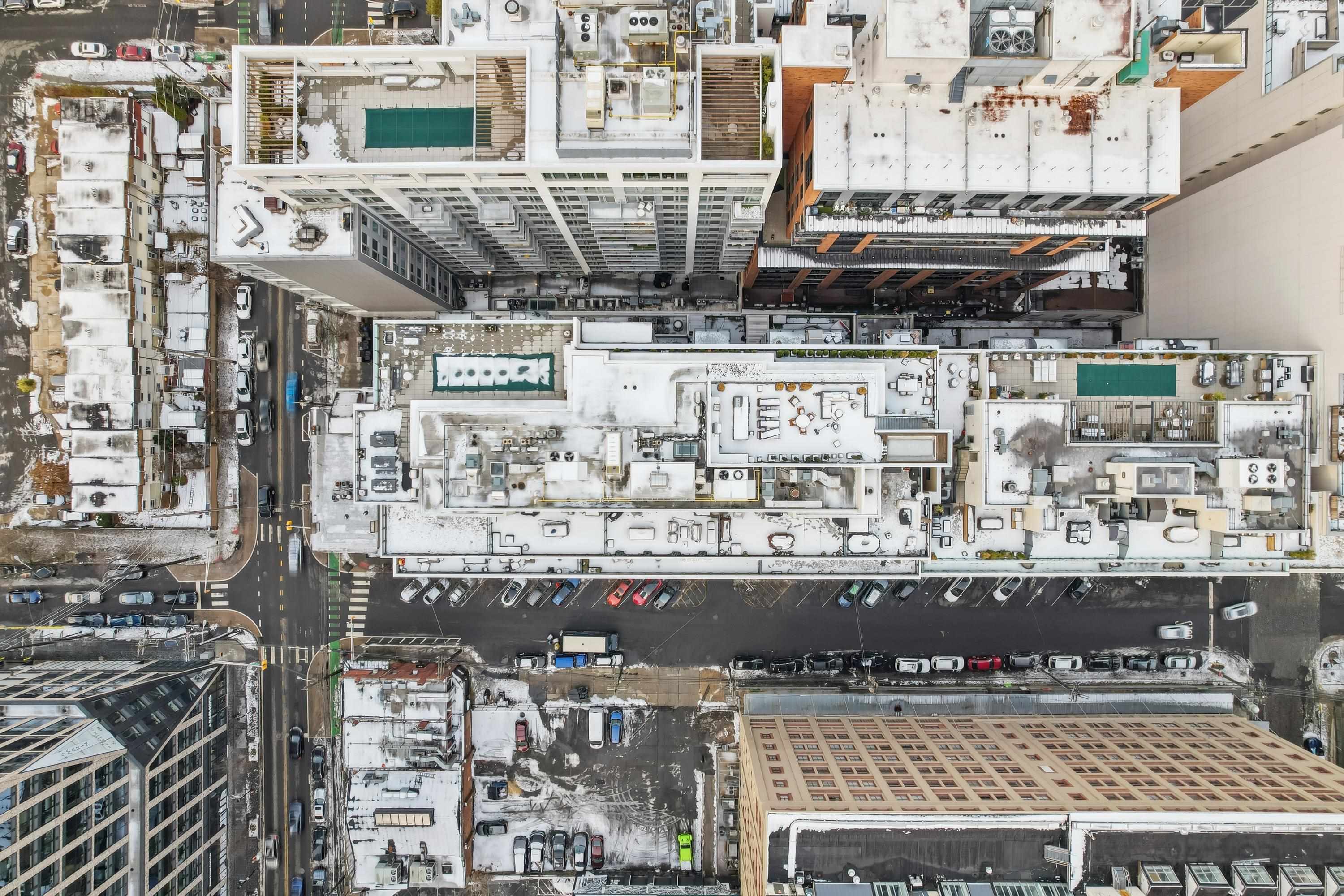 160 1ST ST Unit: 1013