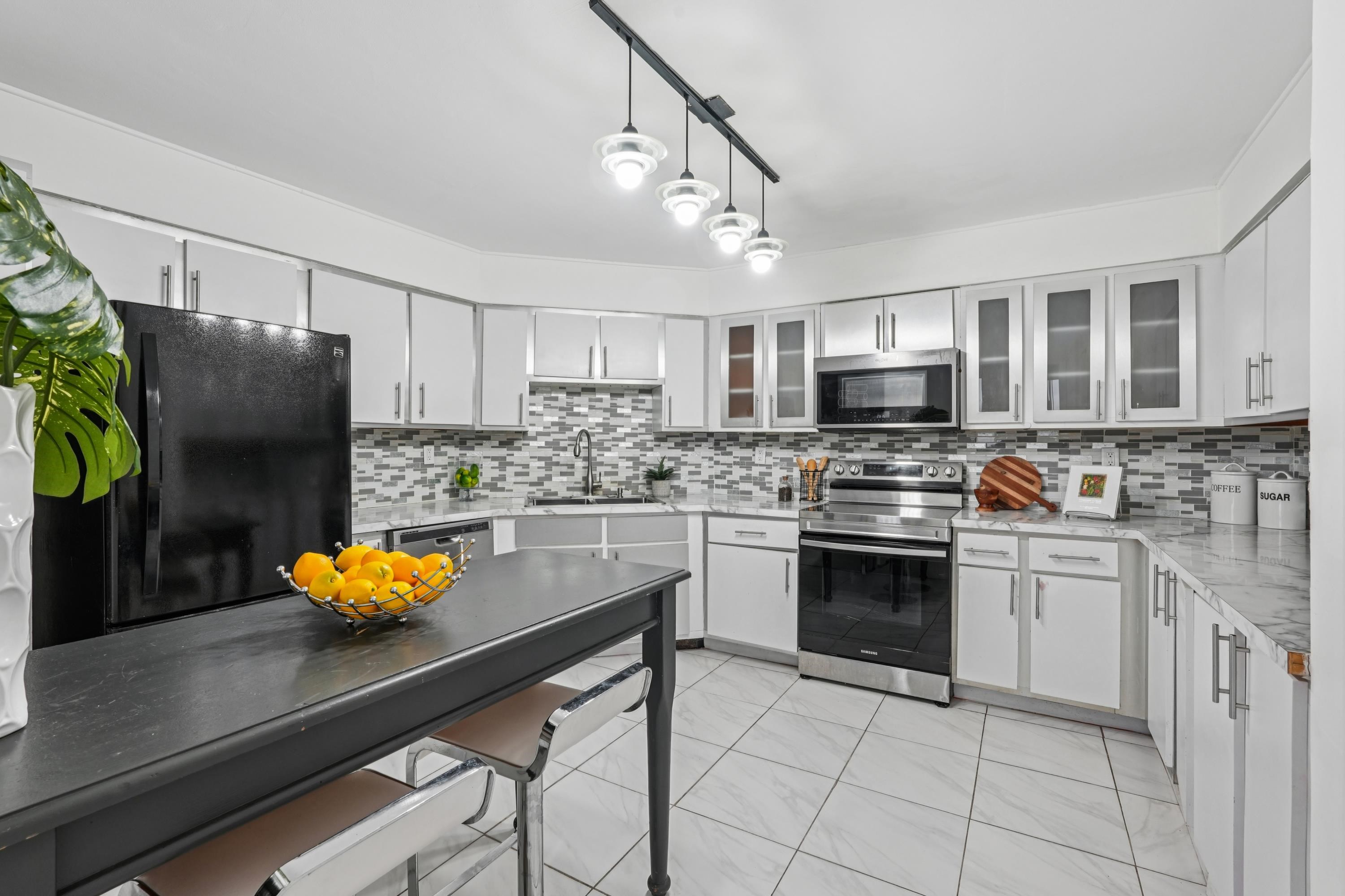 530 HARMON COVE TOWER Unit: 530