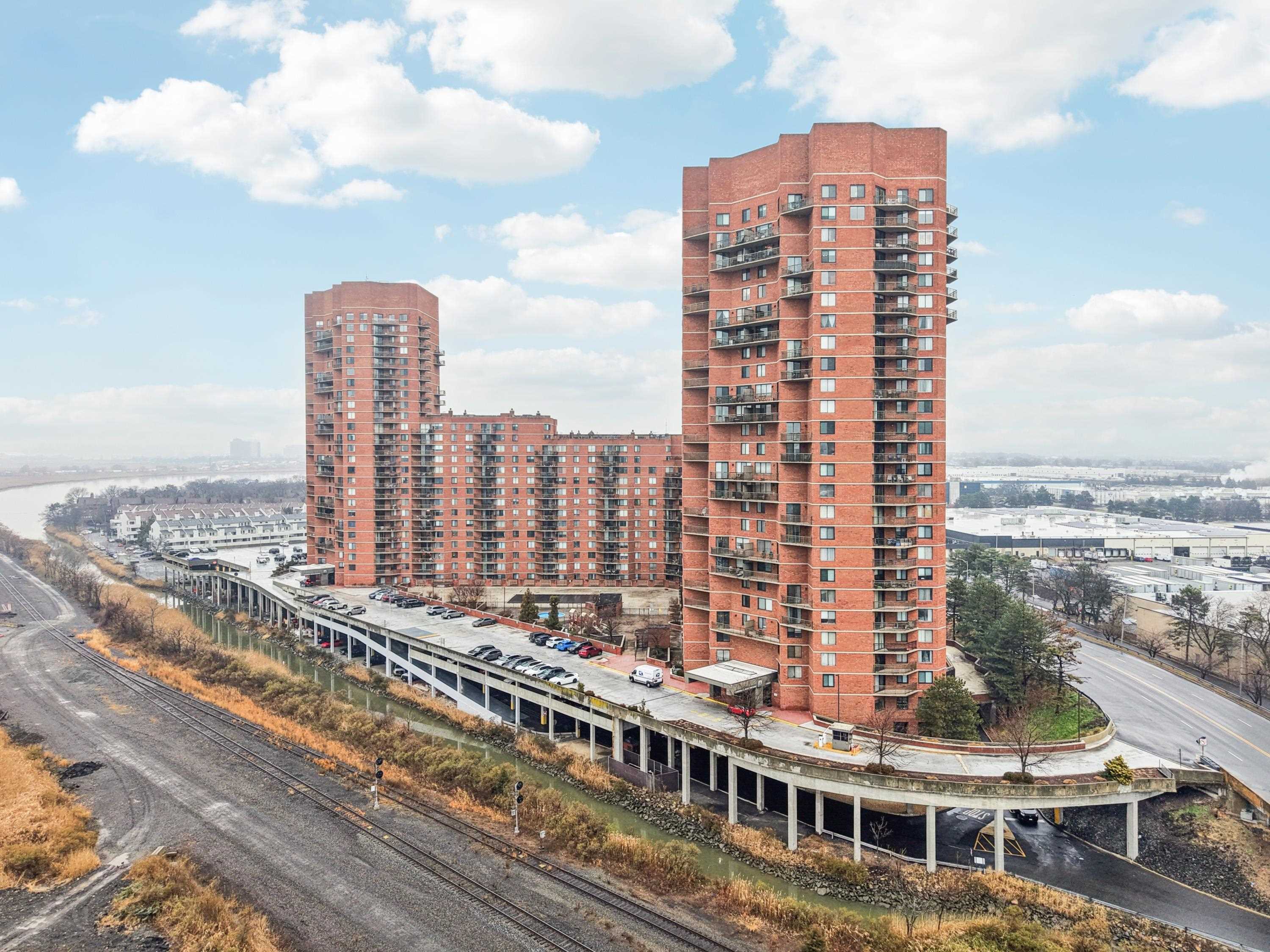 530 HARMON COVE TOWER Unit: 530