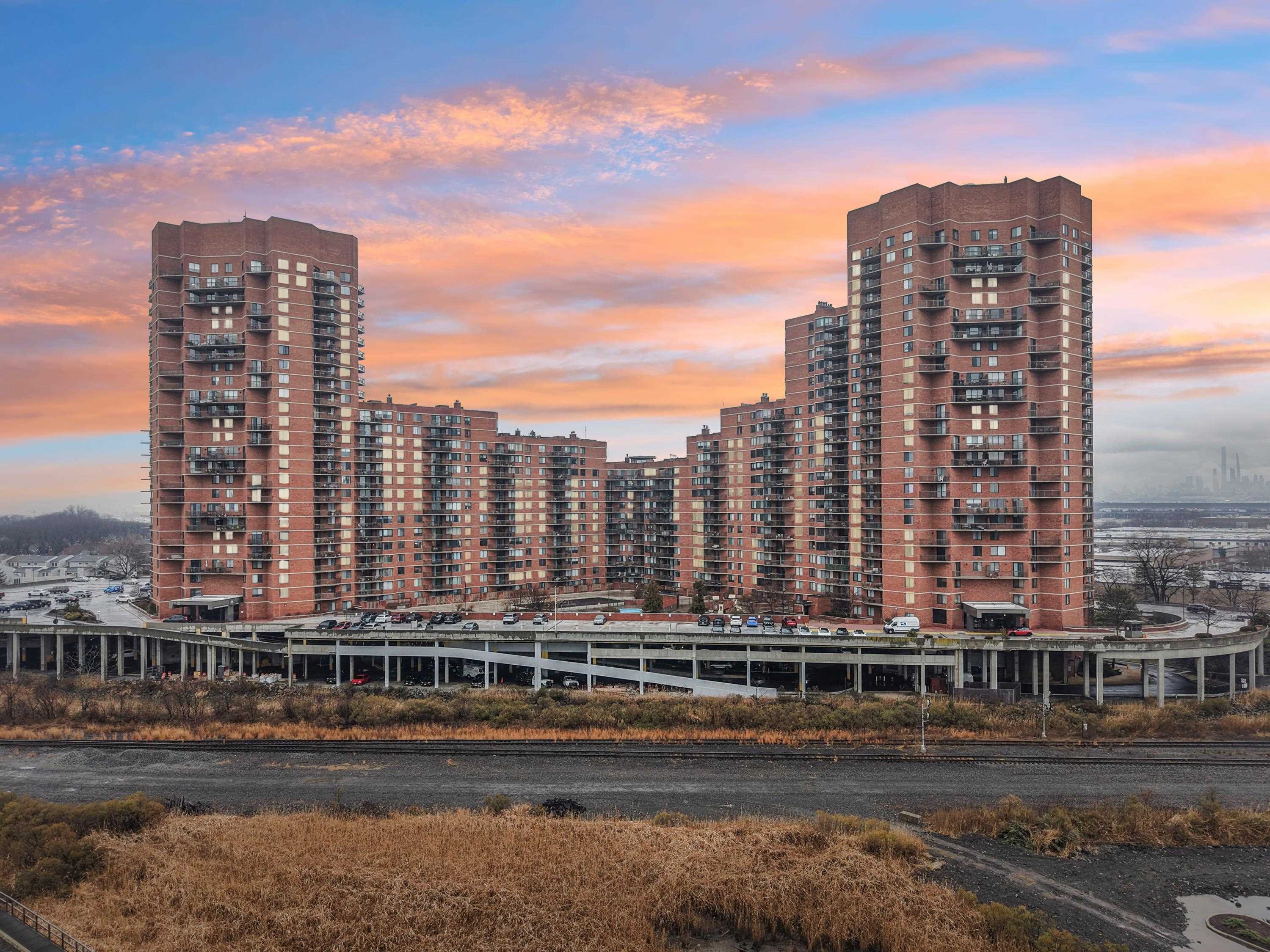 530 HARMON COVE TOWER Unit: 530