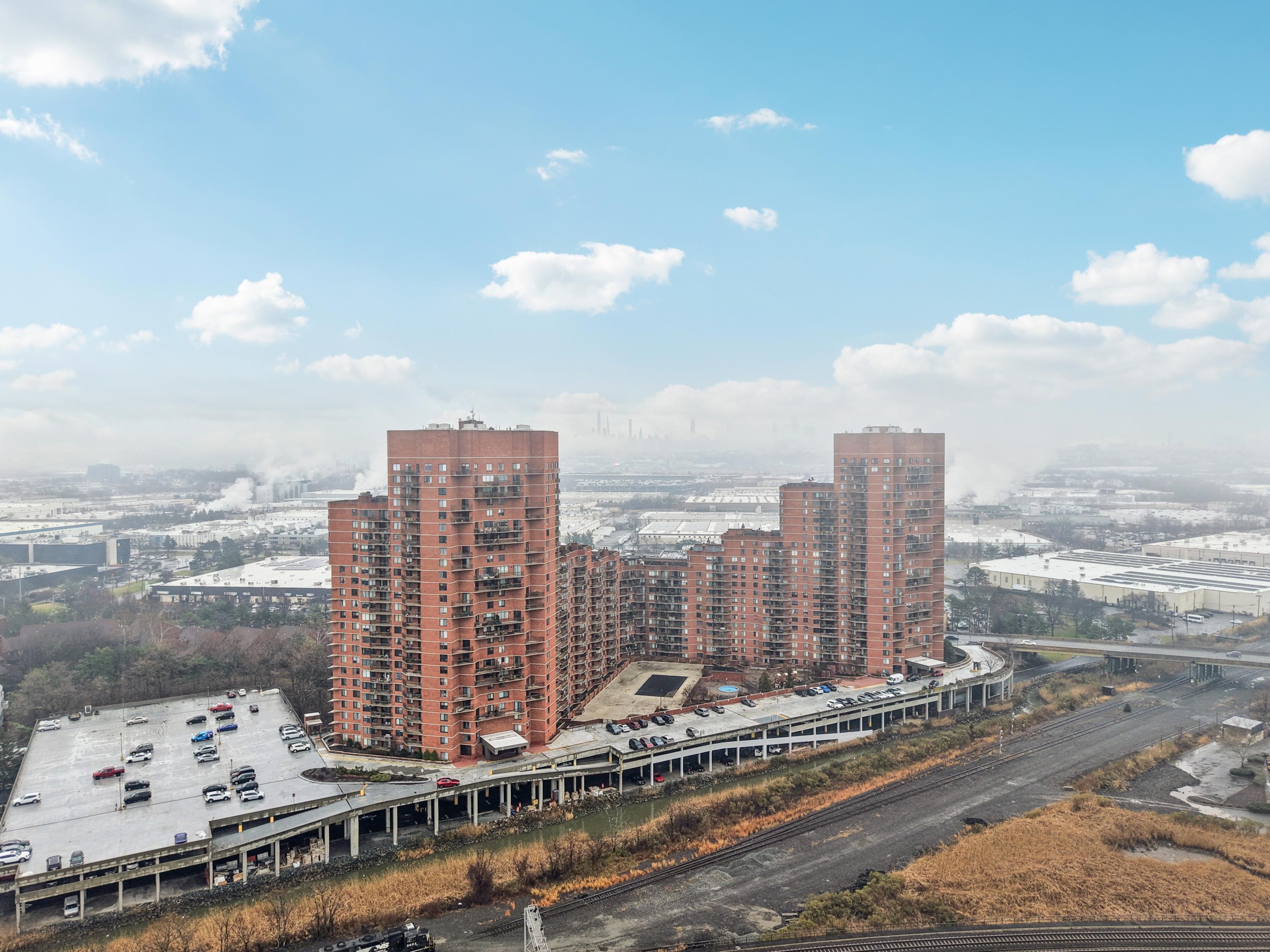 530 HARMON COVE TOWER Unit: 530