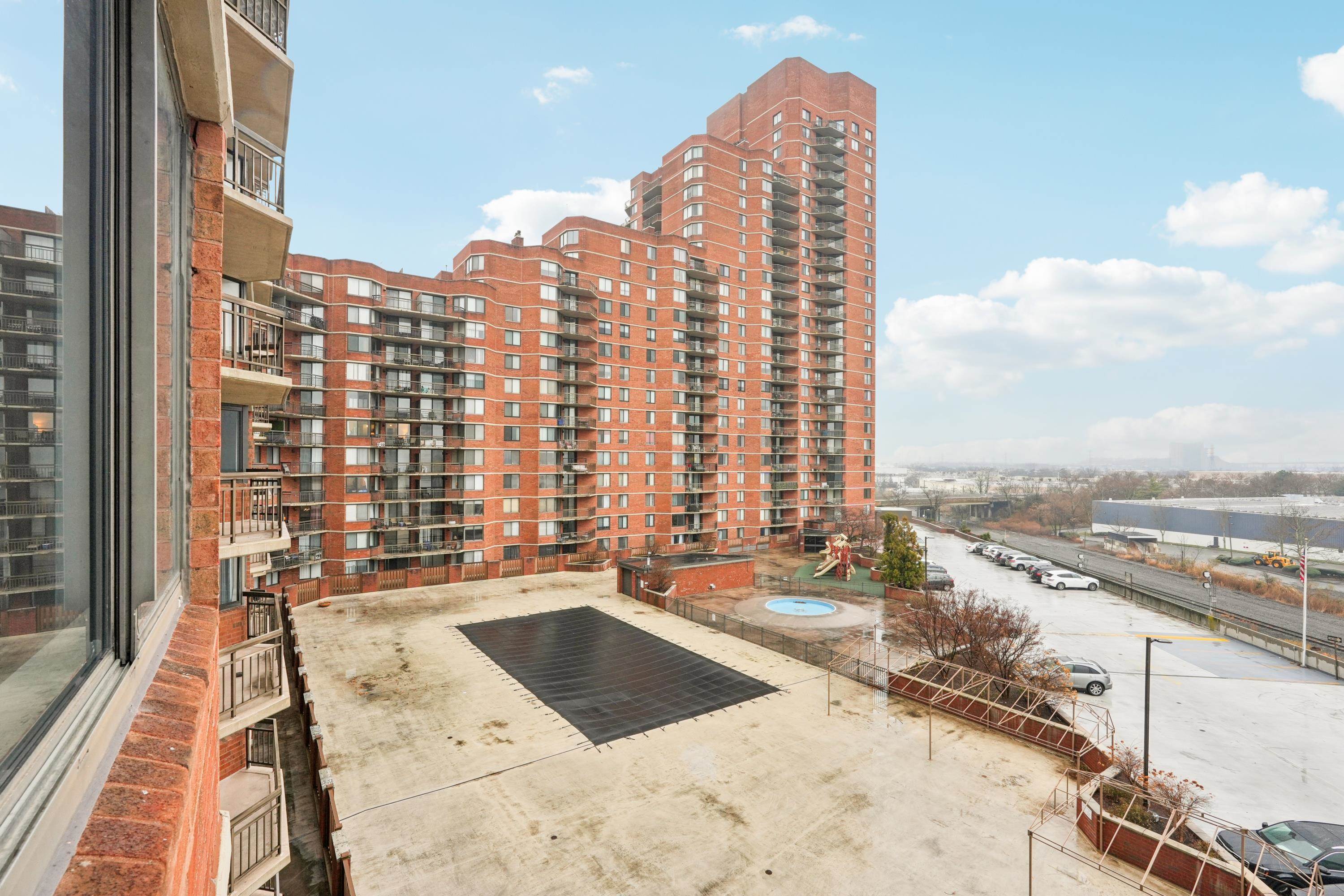 530 HARMON COVE TOWER Unit: 530