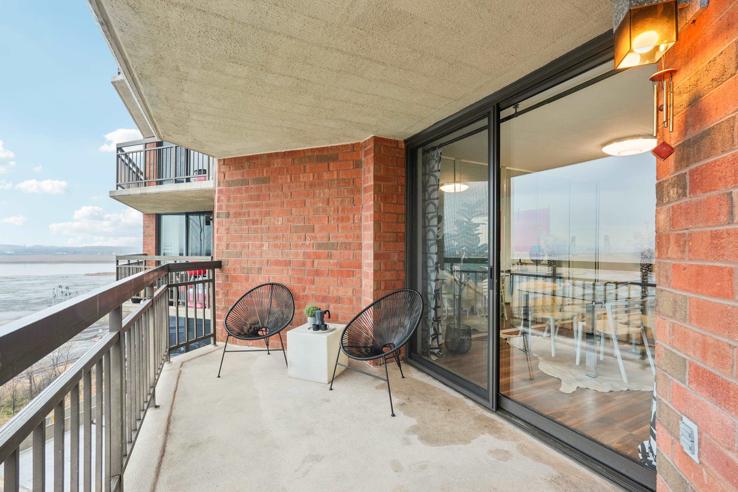 530 HARMON COVE TOWER Unit: 530