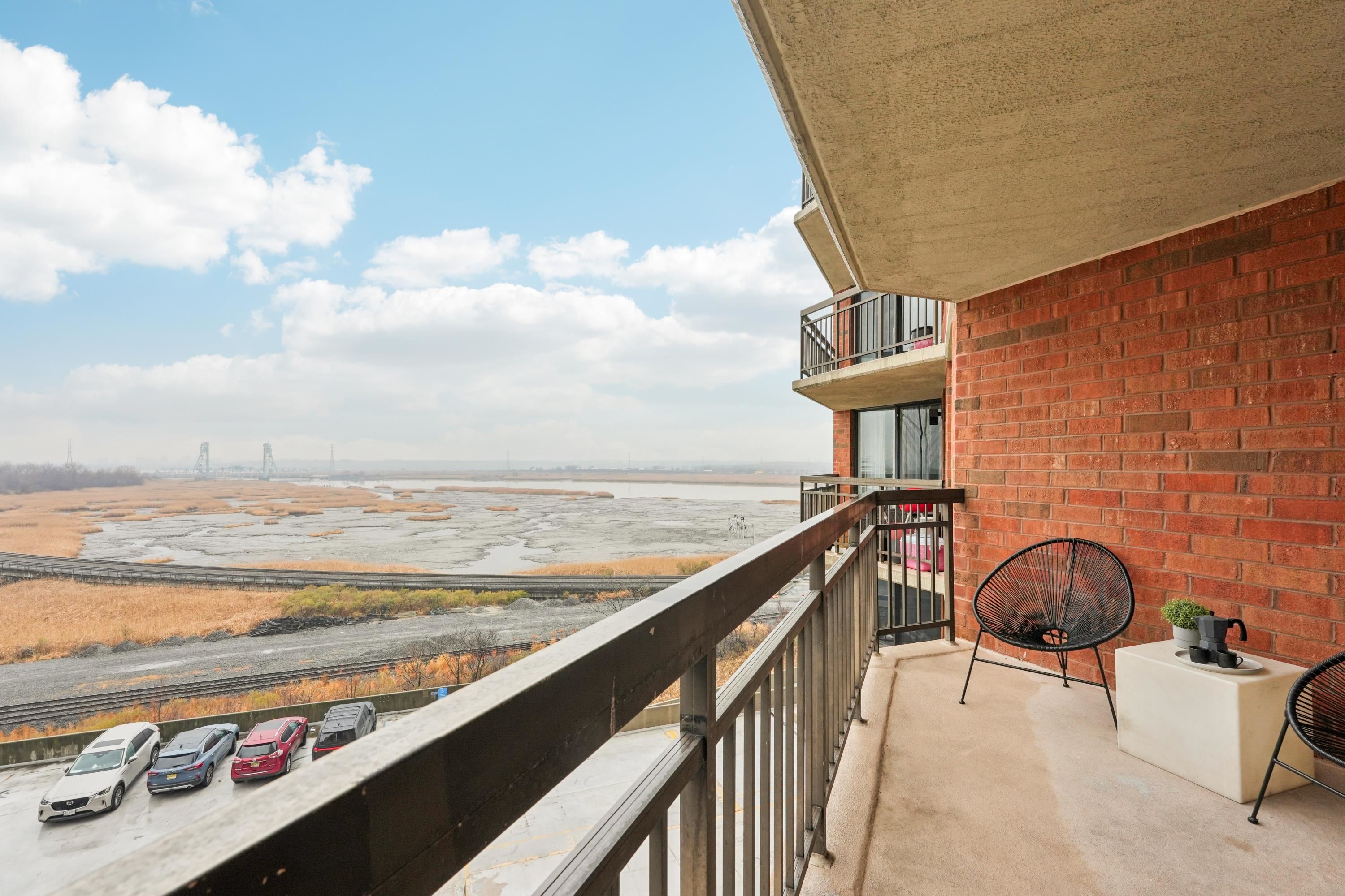 530 HARMON COVE TOWER Unit: 530