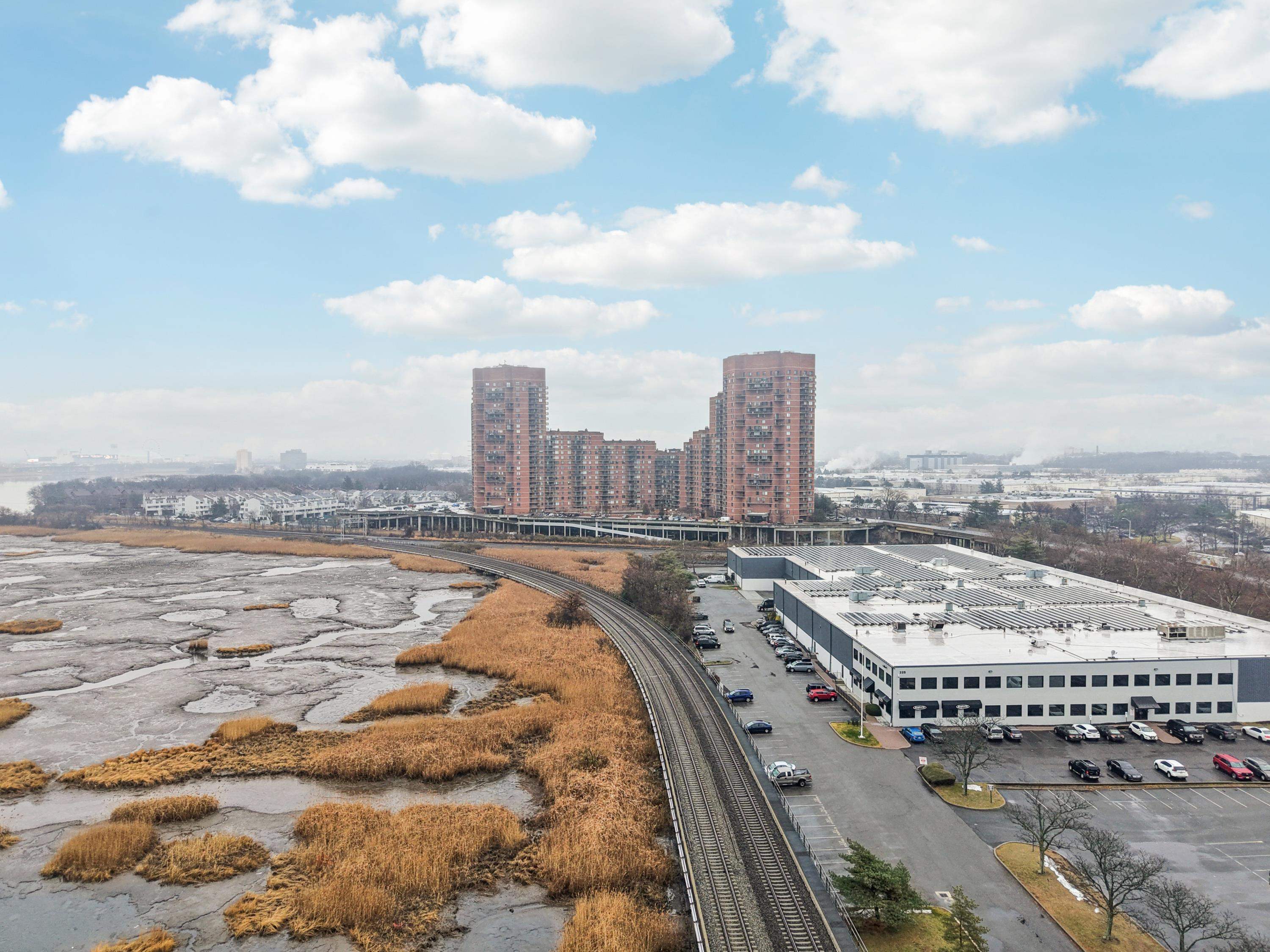 530 HARMON COVE TOWER Unit: 530