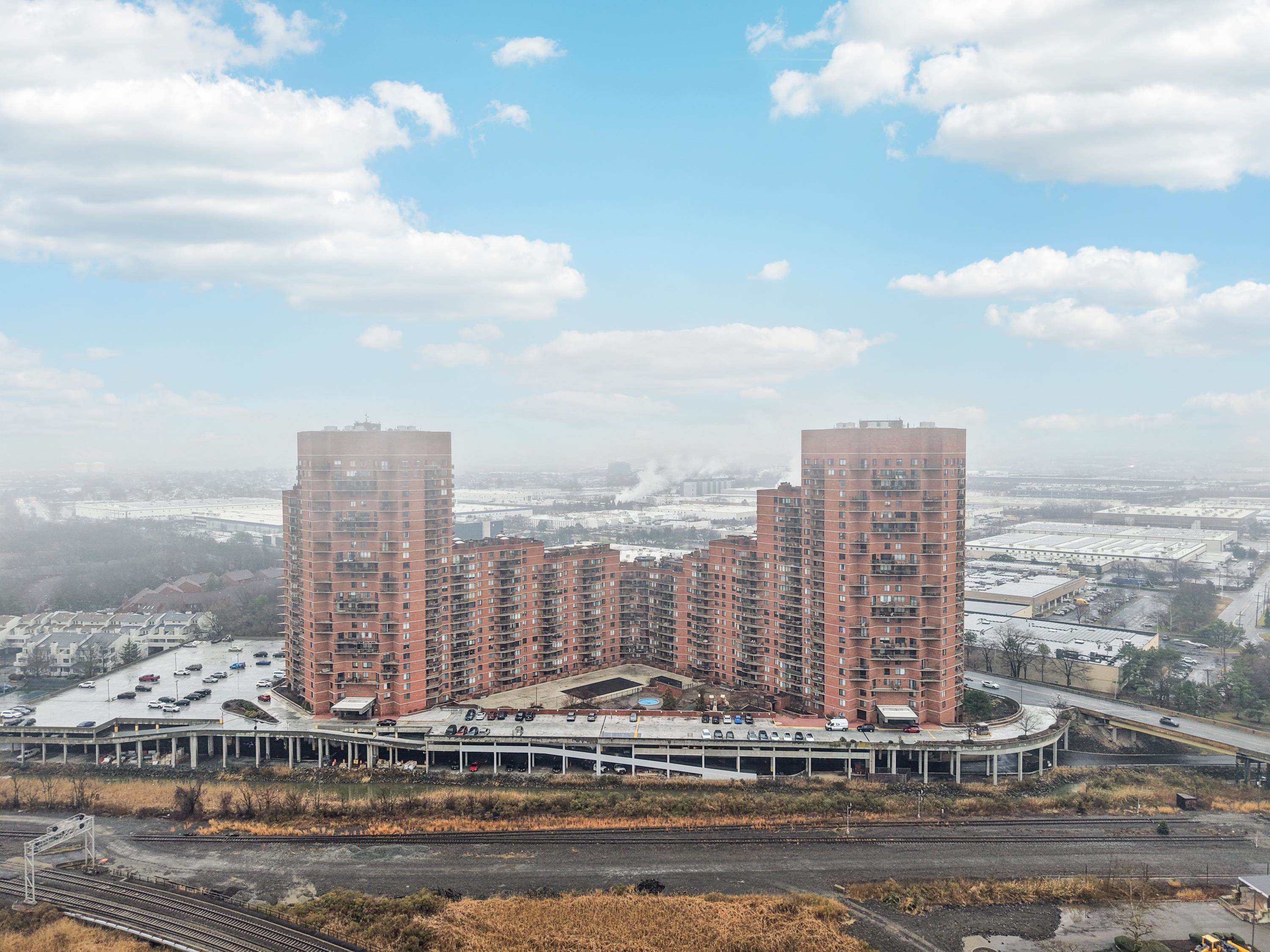 530 HARMON COVE TOWER Unit: 530