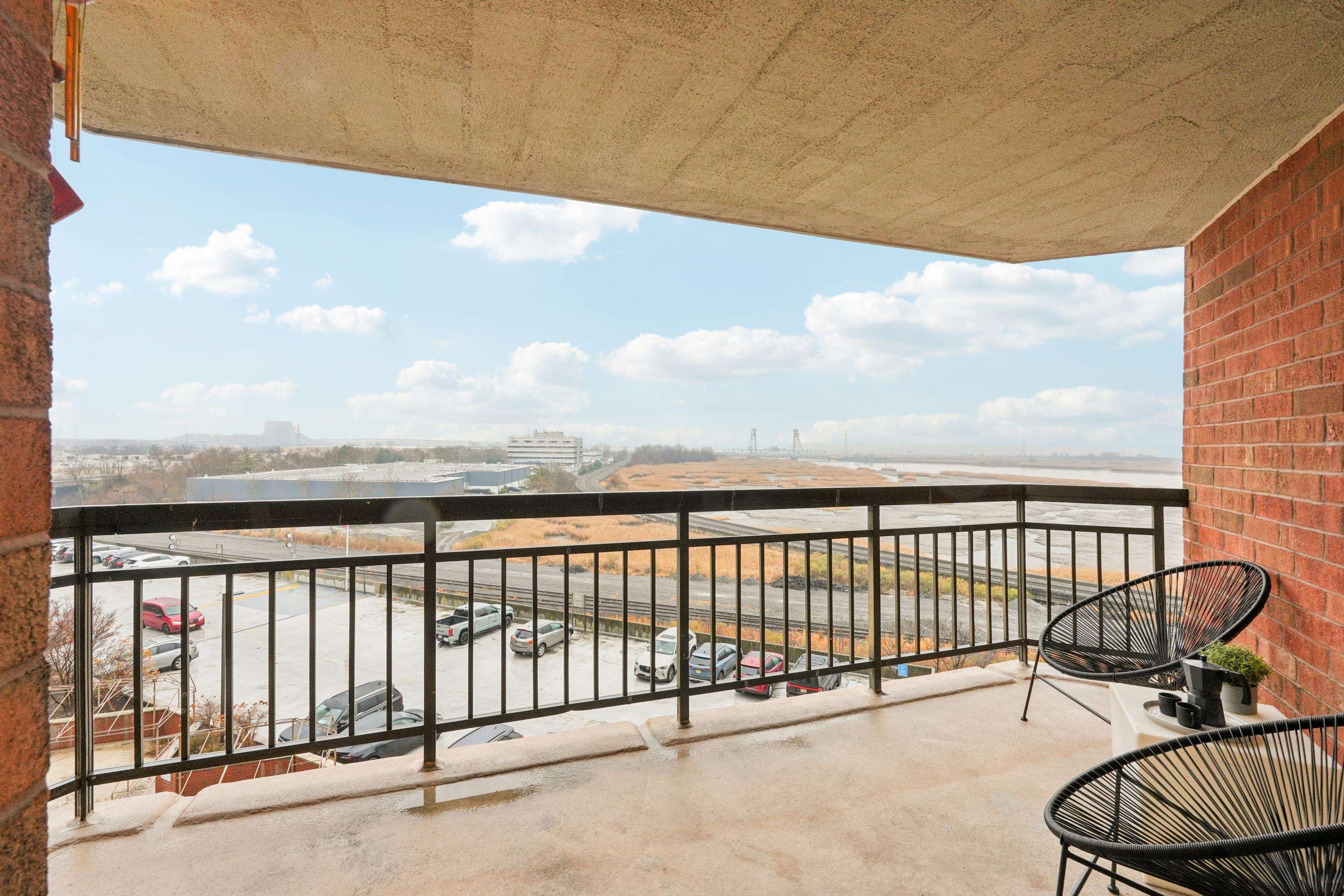 530 HARMON COVE TOWER Unit: 530