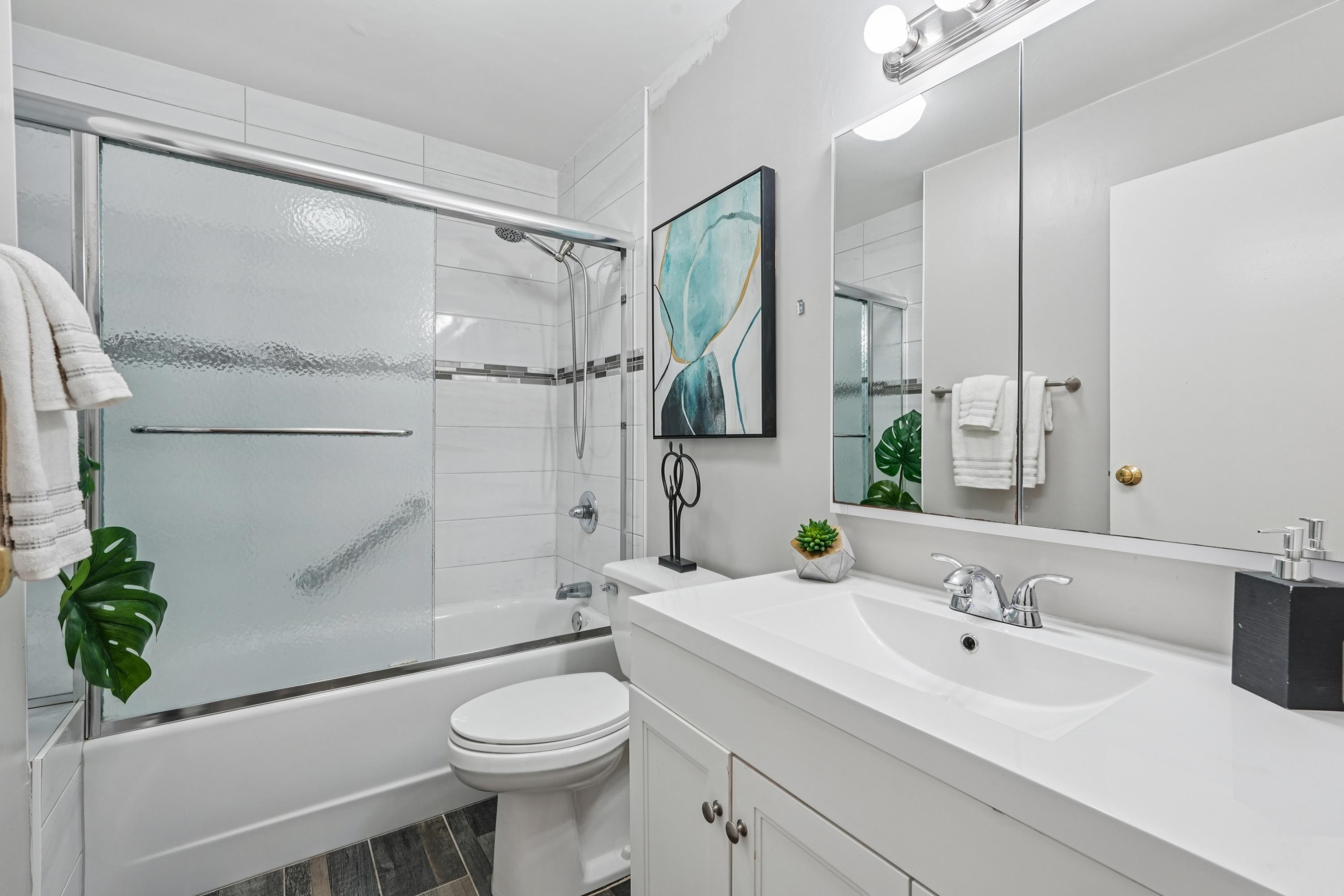 530 HARMON COVE TOWER Unit: 530