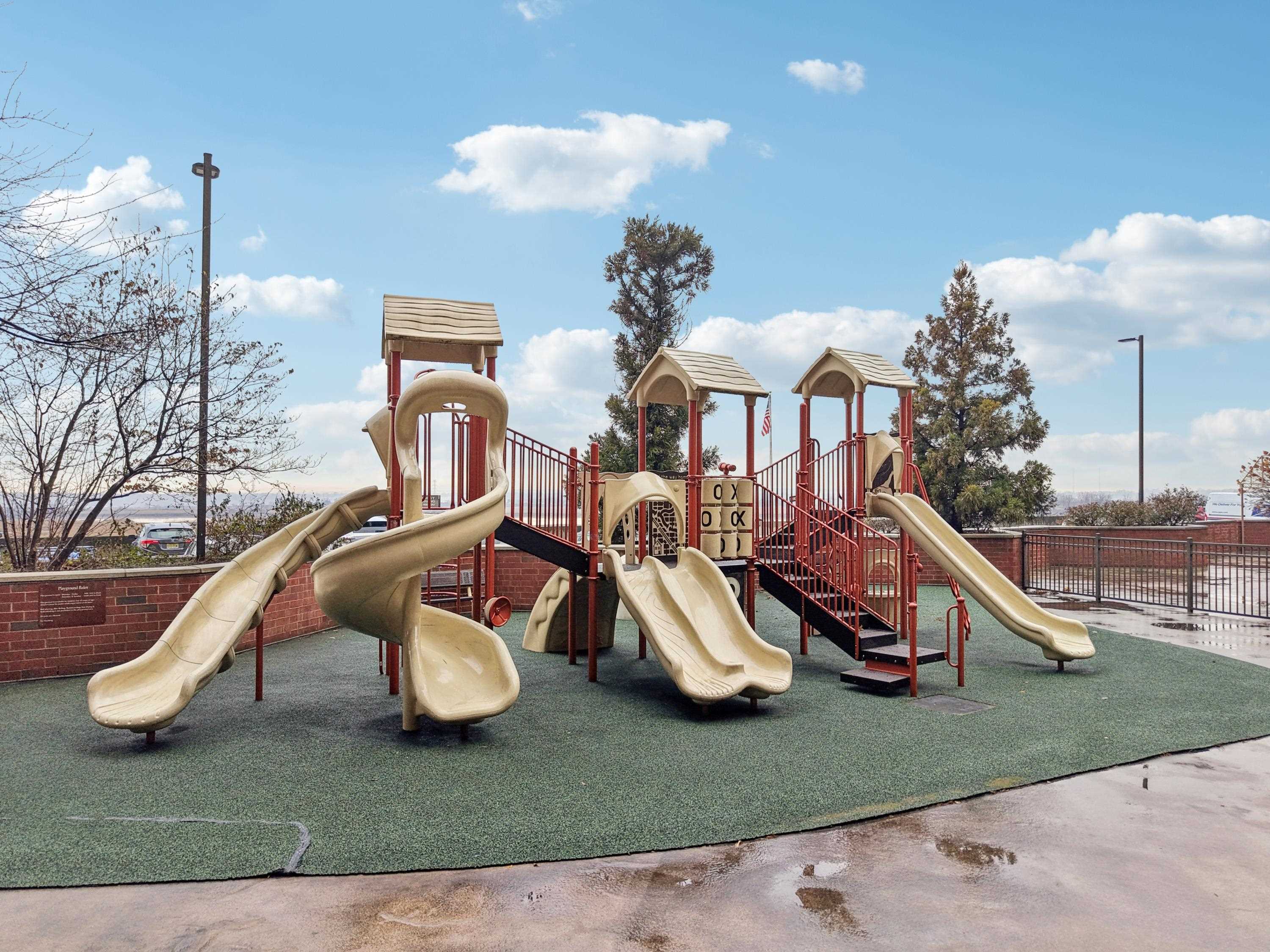 530 HARMON COVE TOWER Unit: 530