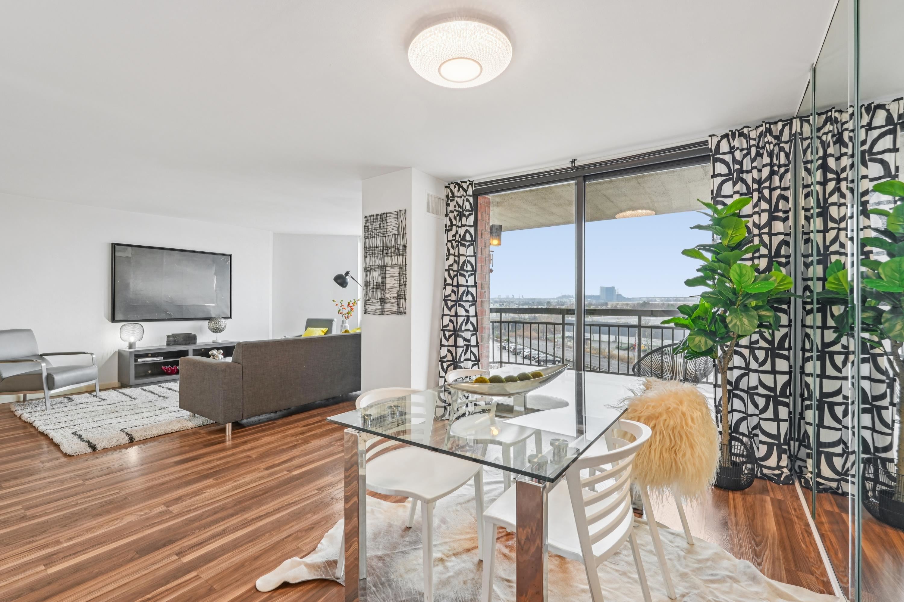 530 HARMON COVE TOWER Unit: 530