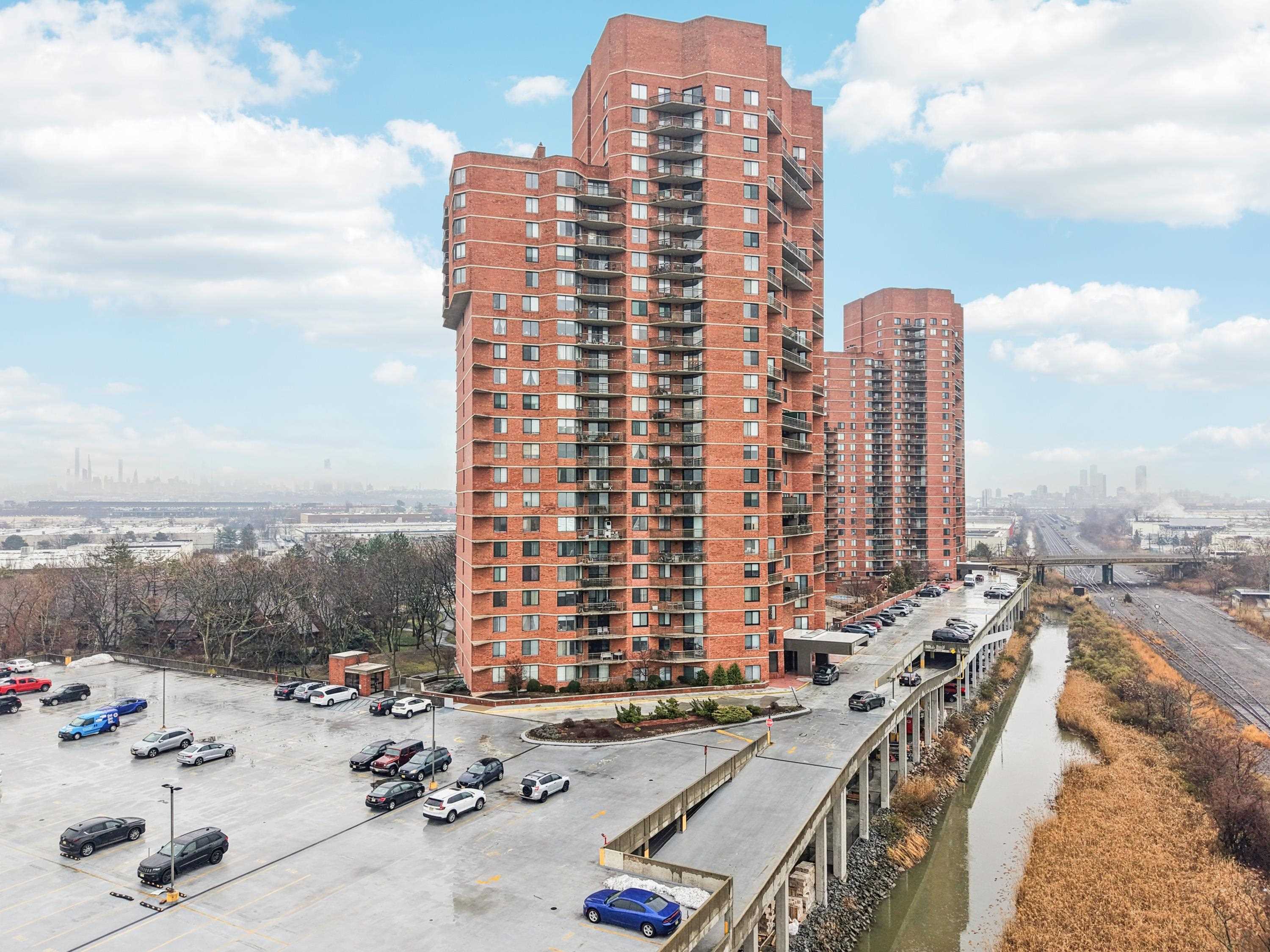 530 HARMON COVE TOWER Unit: 530