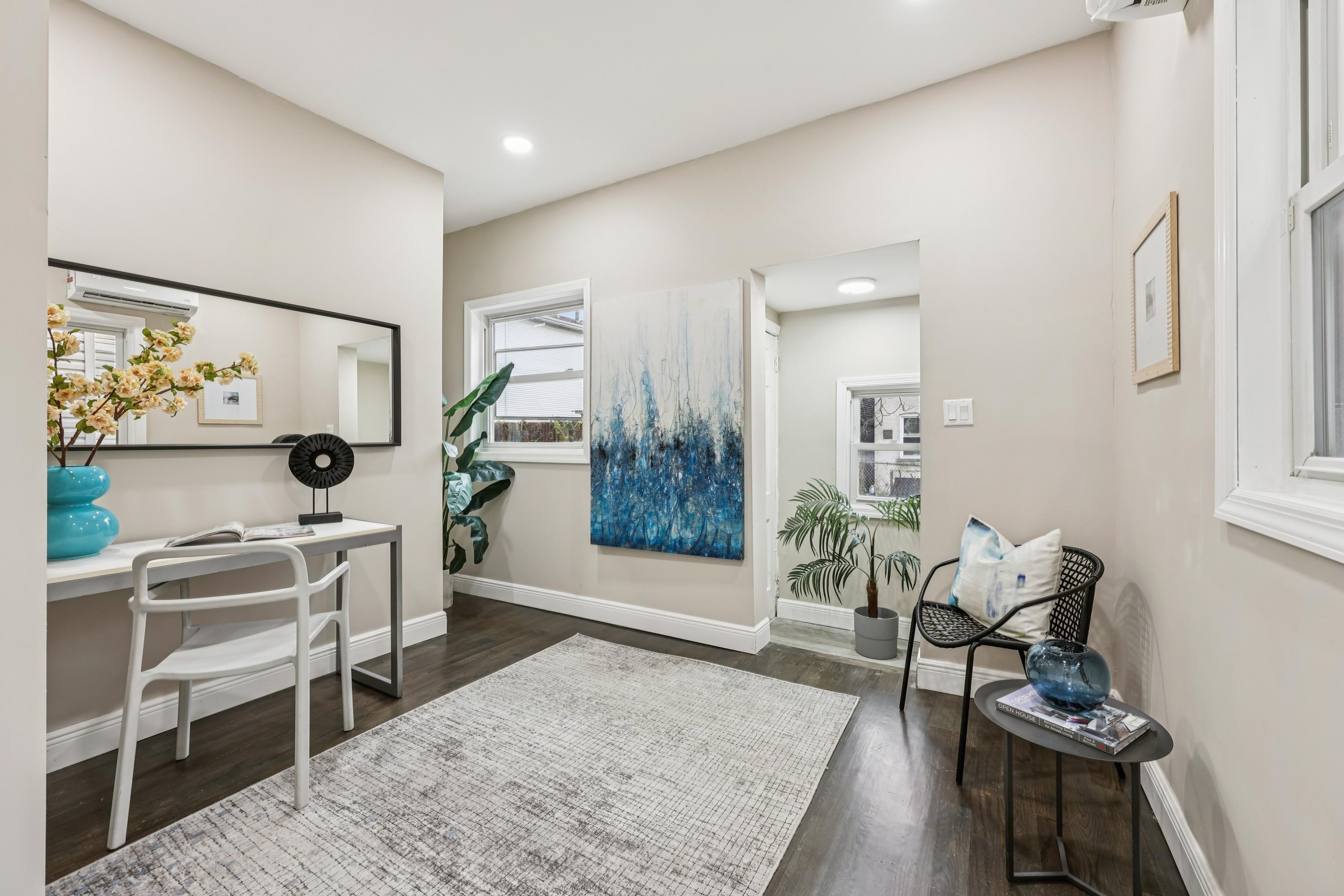 299 CLAREMONT AVE