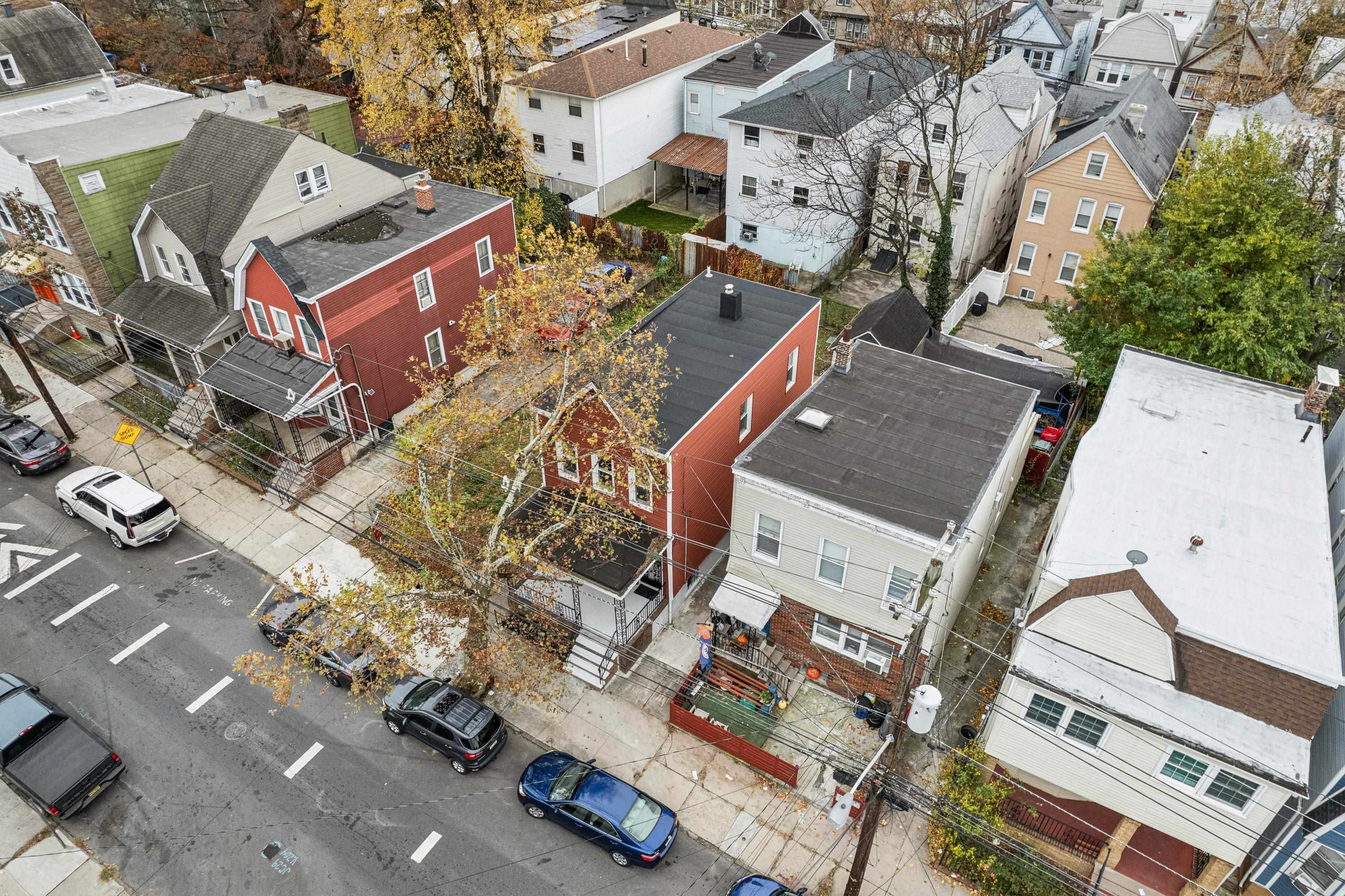 299 CLAREMONT AVE