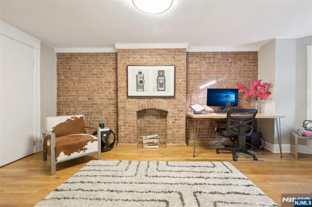 254 4th Street