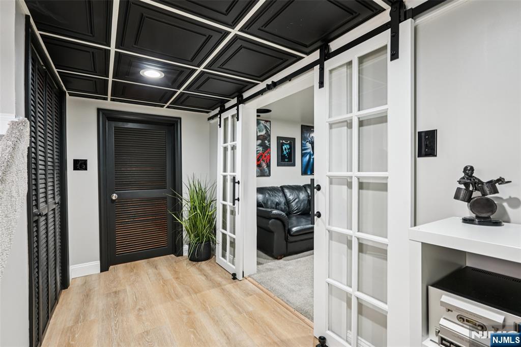 64 Manner Avenue