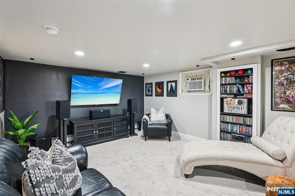 64 Manner Avenue
