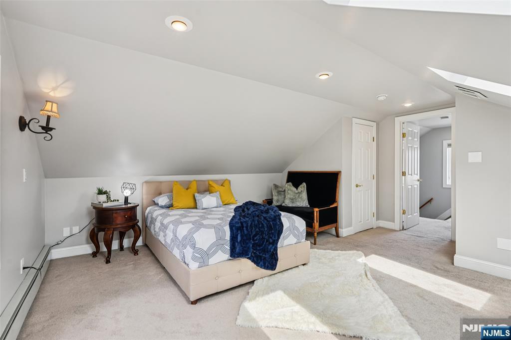 64 Manner Avenue