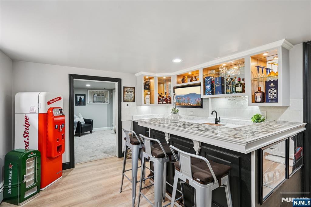 64 Manner Avenue