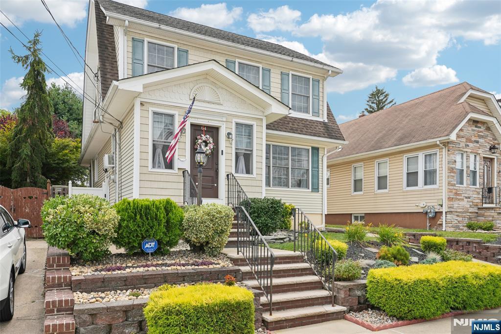64 Manner Avenue